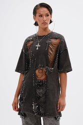 MARGOT DISTRESSED STUDDED SHORT SLEEVE TEE