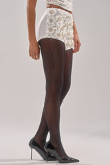 ROSE PETAL HOT SHORT IN WHITE