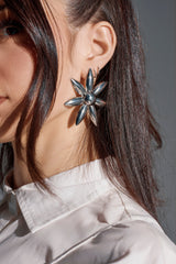 SARA EARRING