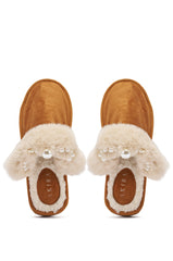 AKIRA BOONE CAMEL SLIPPER WITH PEARLS