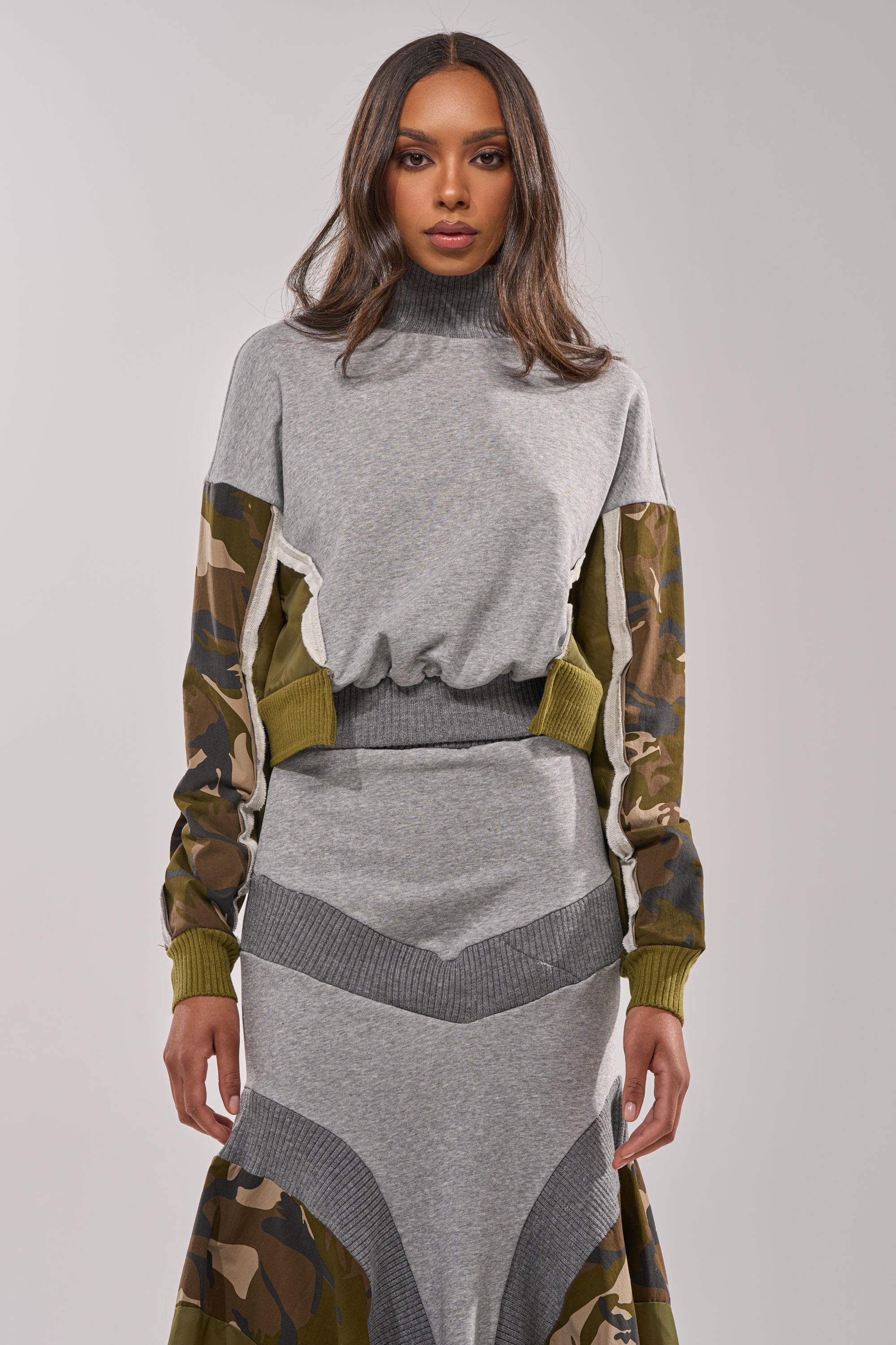 INES COLORBLOCKED SWEATSHIRT