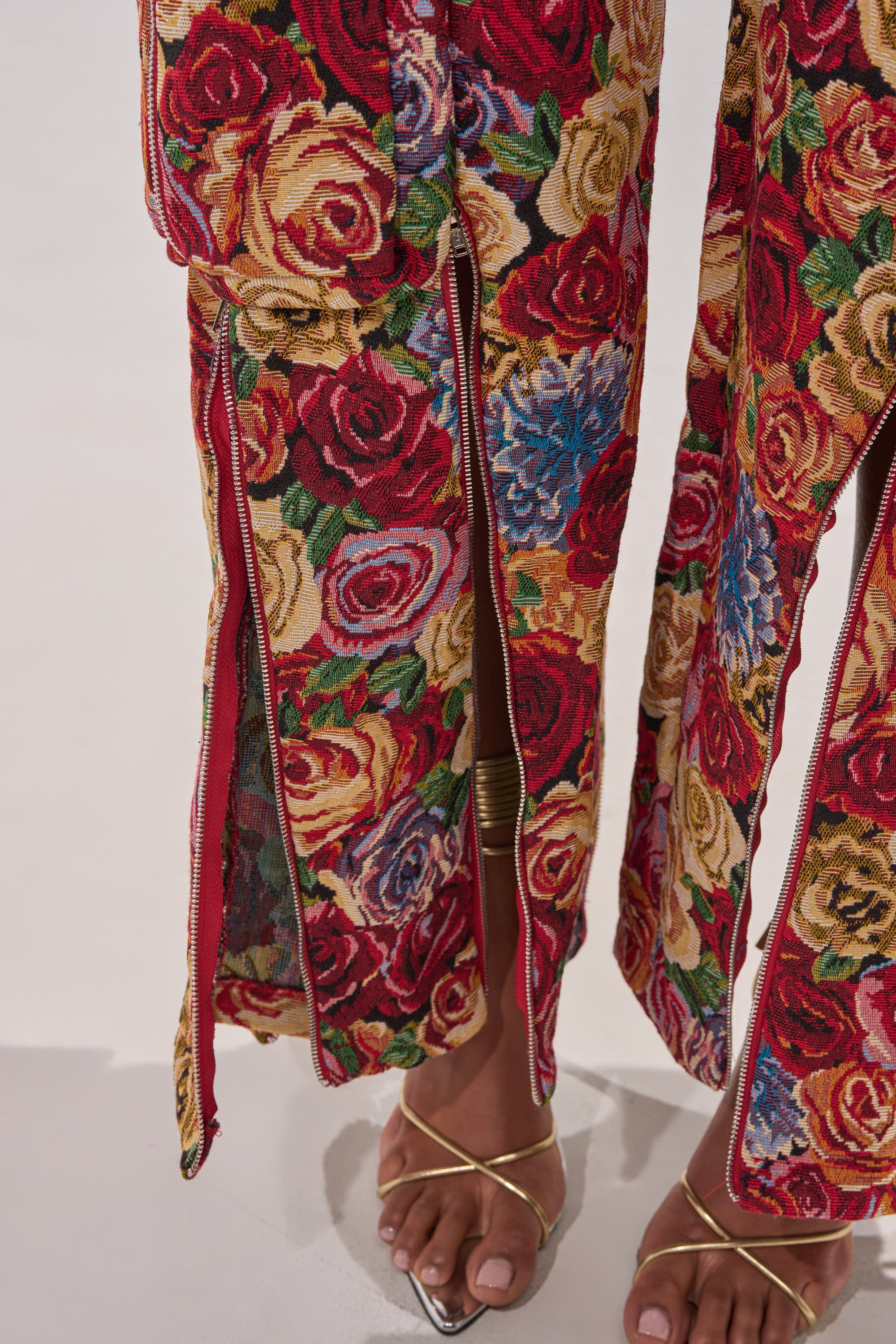 INTO THE THICK OF IT FLORAL CARGO PANT