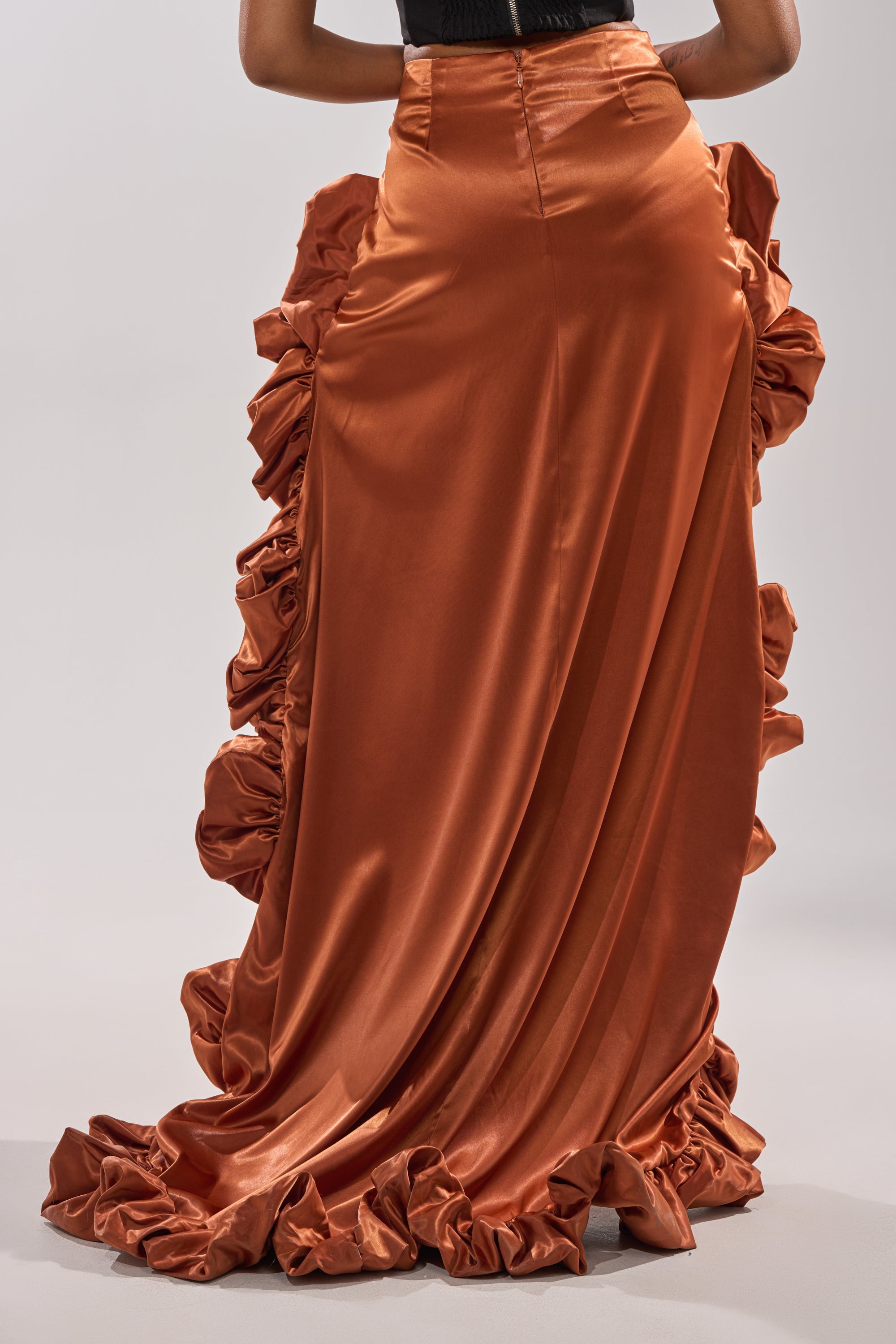LOOK AT ME GO SATIN HIGH LOW SKIRT