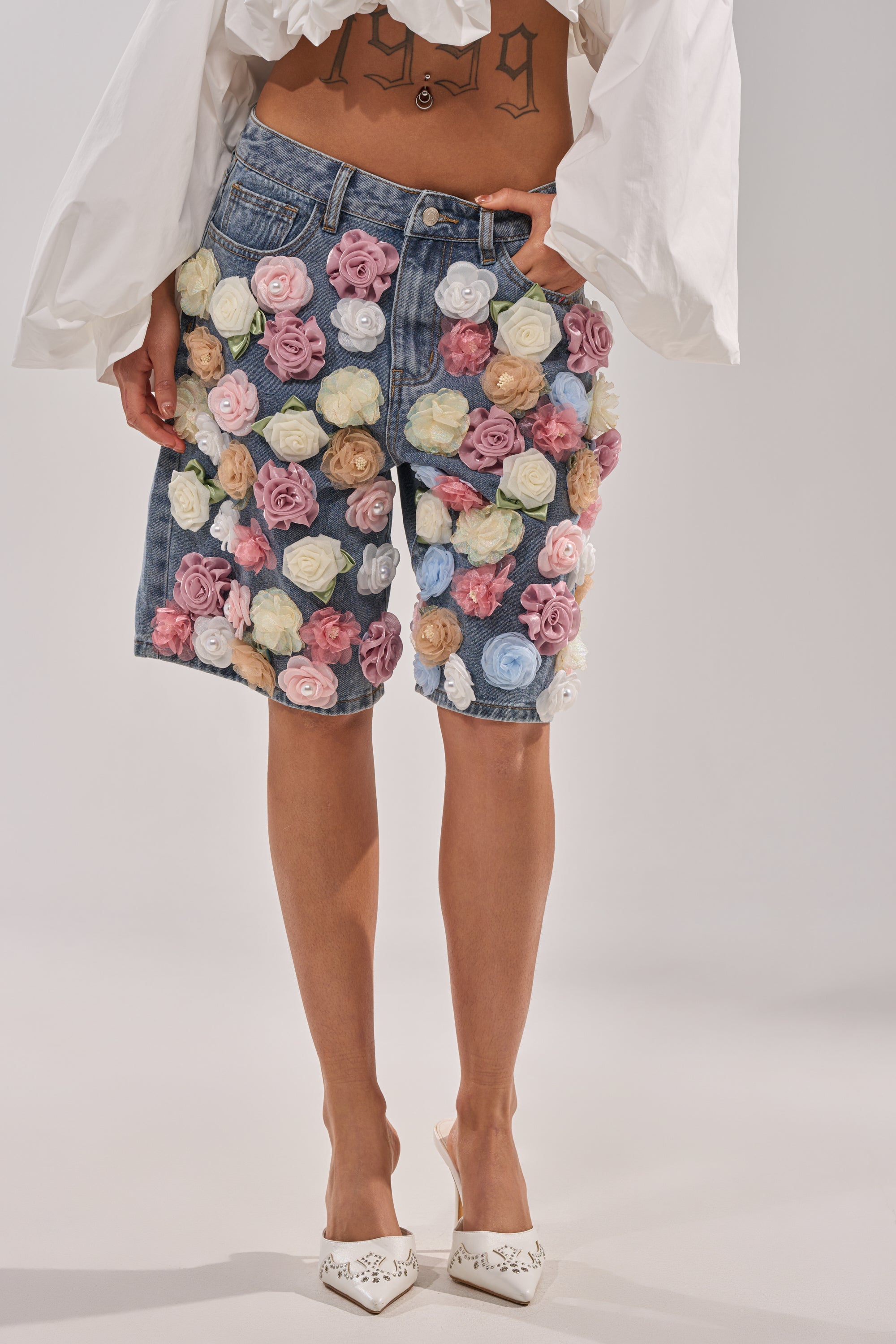 IRIS FLORAL BERMUDA SHORT