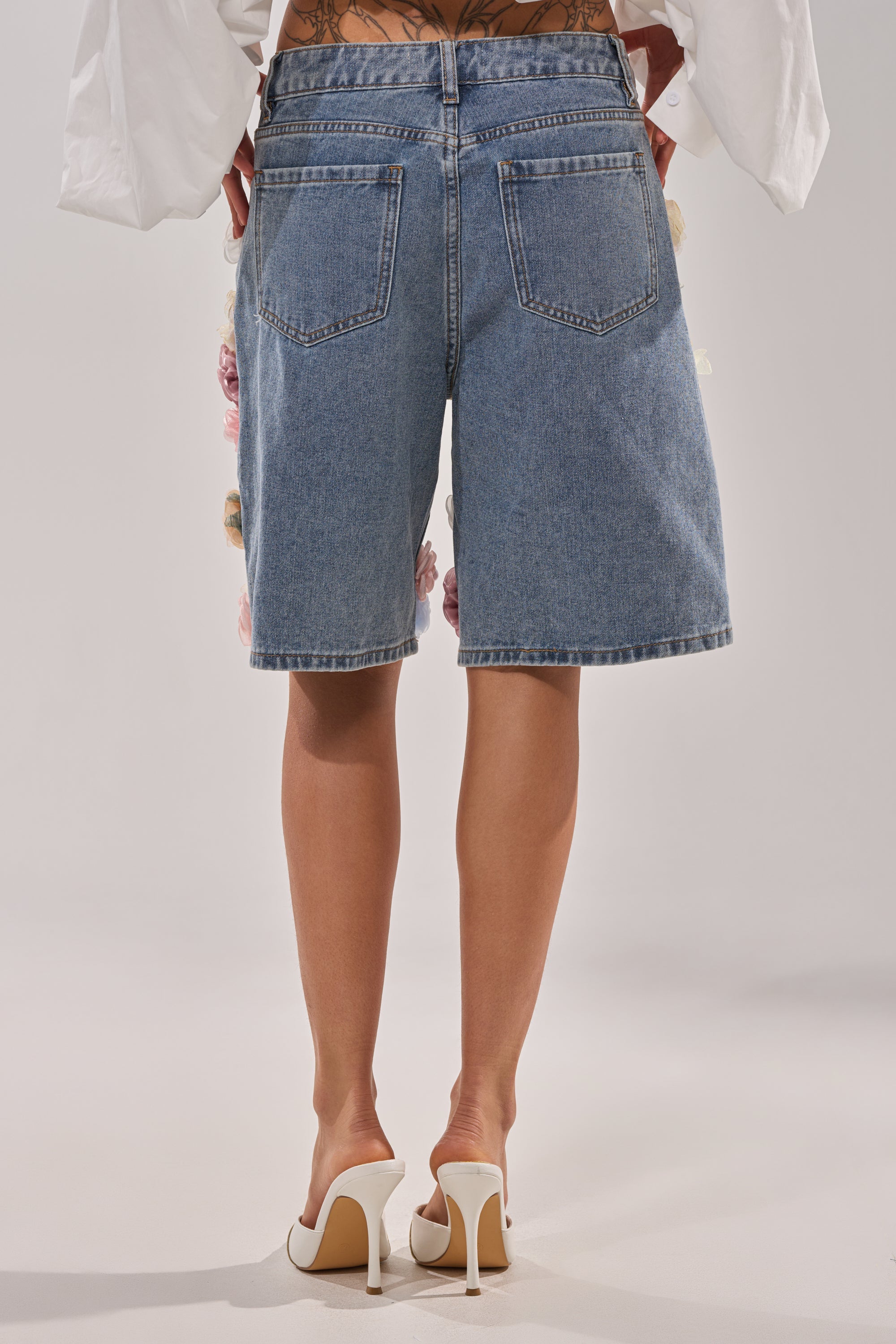 IRIS FLORAL BERMUDA SHORT