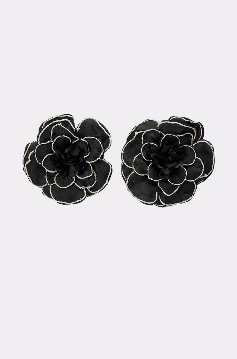 DRAMA EARRING