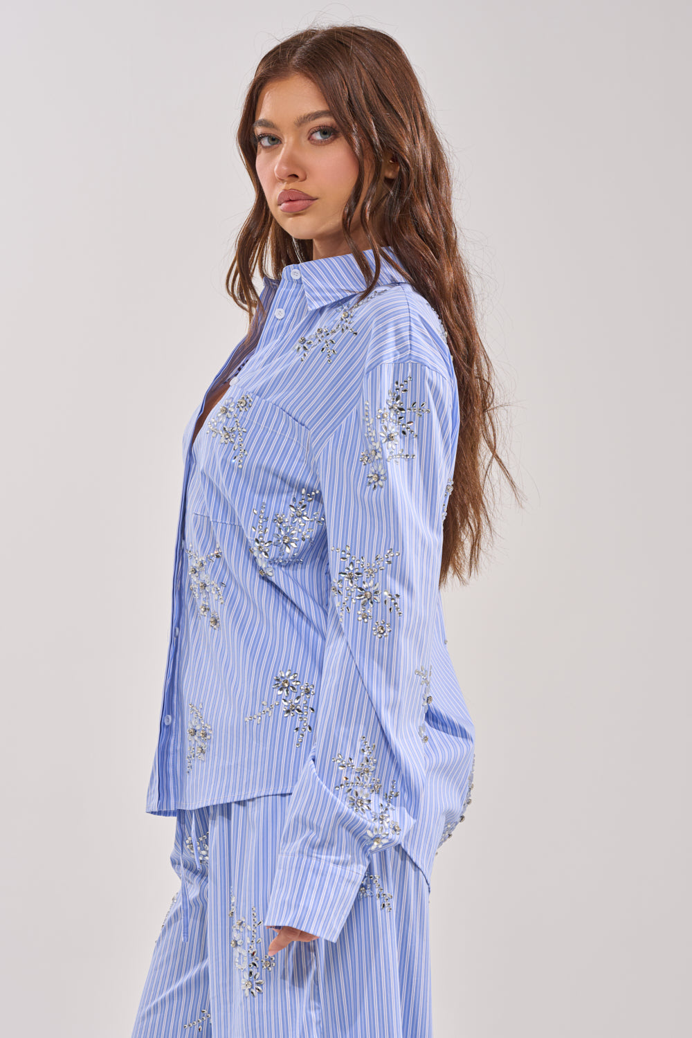 SWEET DREAMS RHINESTONE POPLIN BUTTONDOWN
