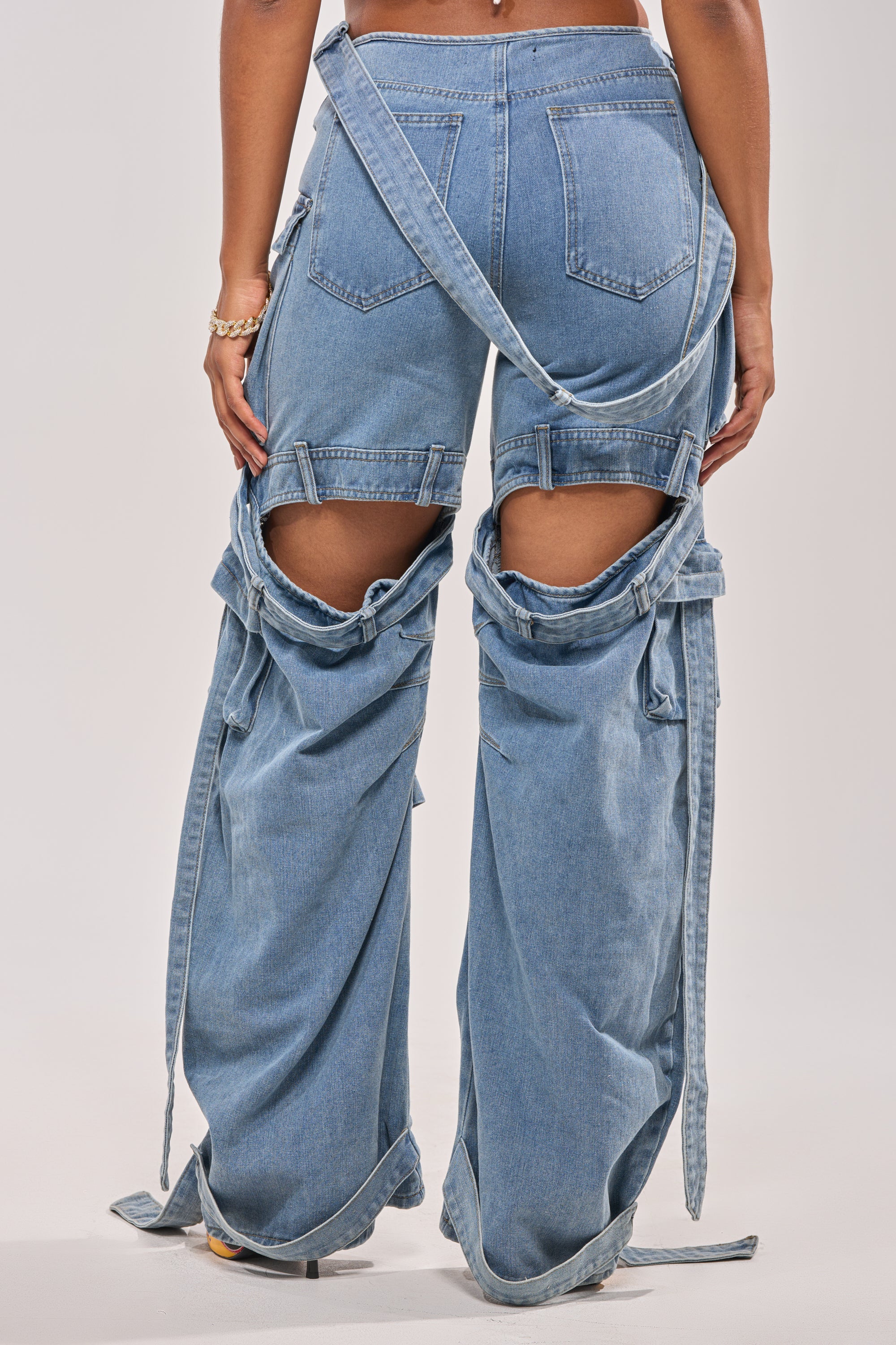 CHECK OUT THE BACK CUTOUT RELAXED DENIM