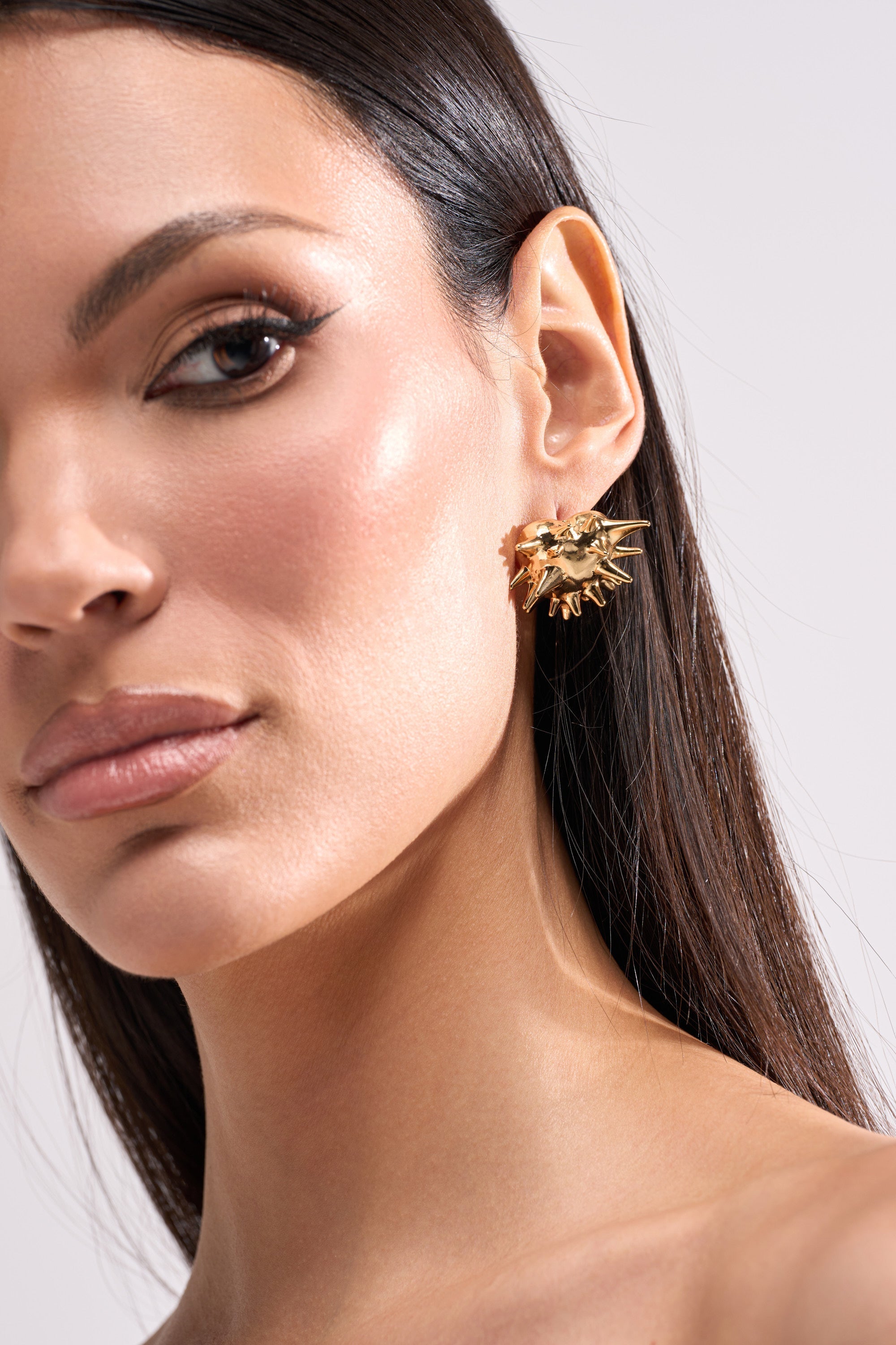 TOUCH ME I DARE U EARRING