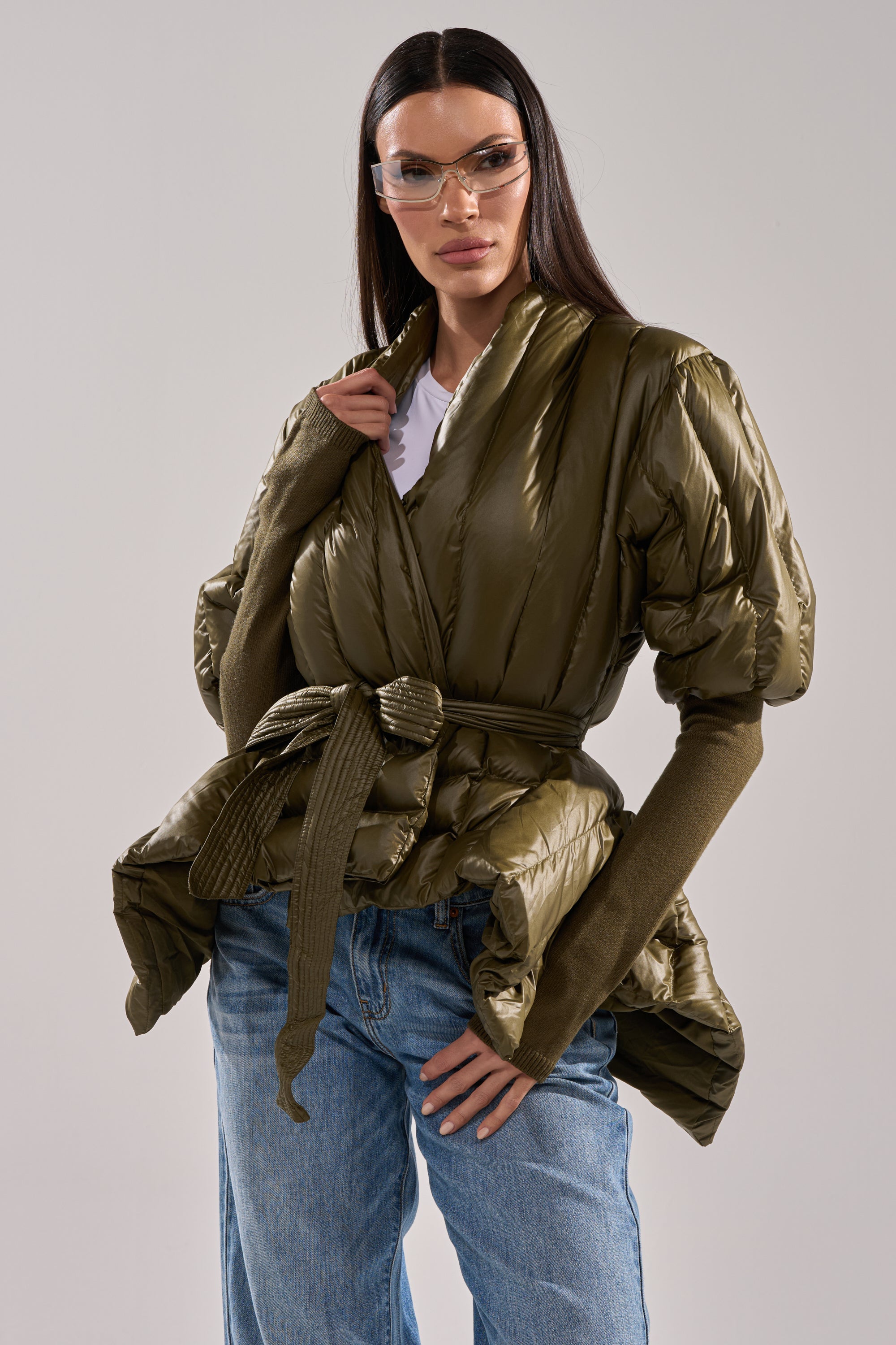 RIB SLEEVE PEPLUM PUFFER IN OLIVE