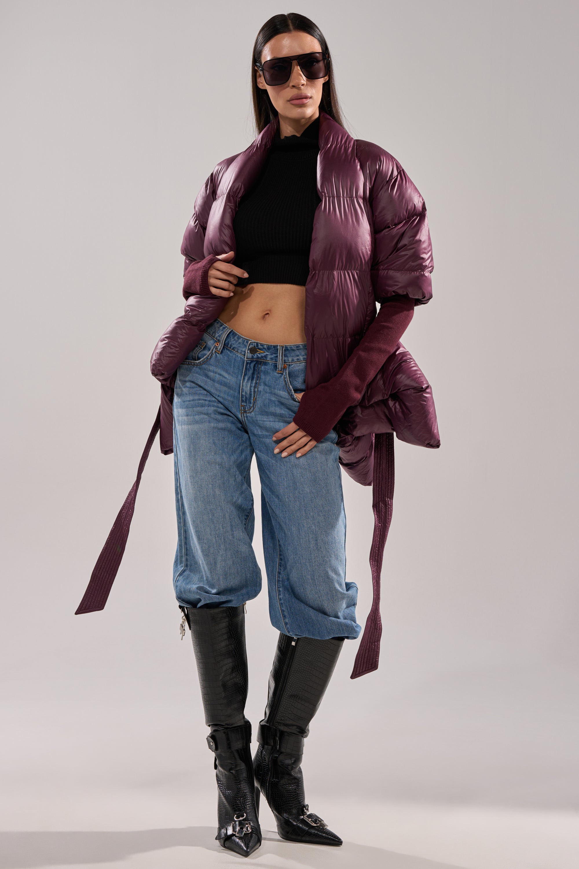 RIB SLEEVE PEPLUM PUFFER IN PURPLE
