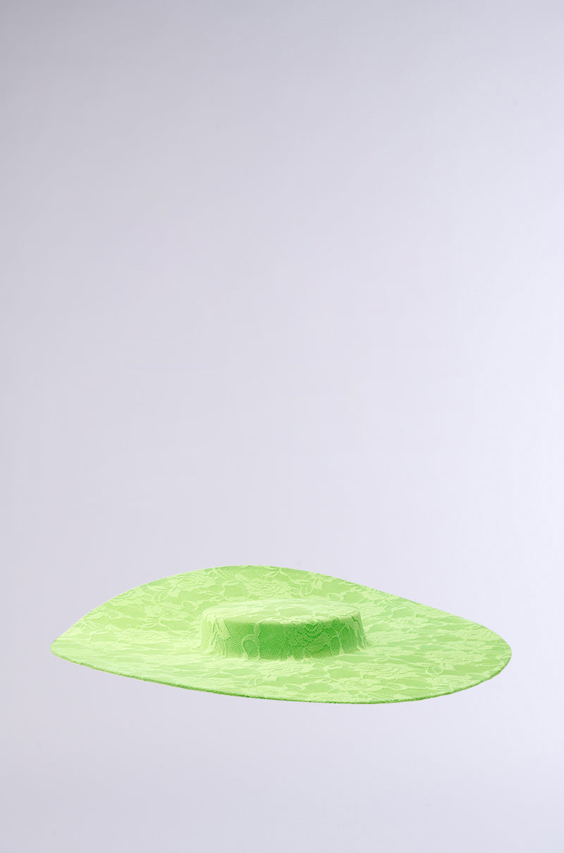 IN THE GARDEN CLIP ON HAT