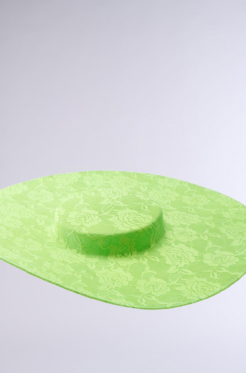 IN THE GARDEN CLIP ON HAT