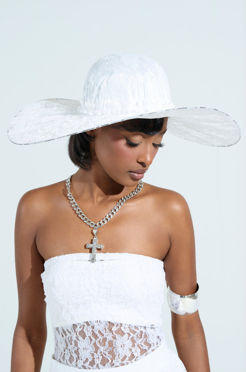I AM IT LACE HAT