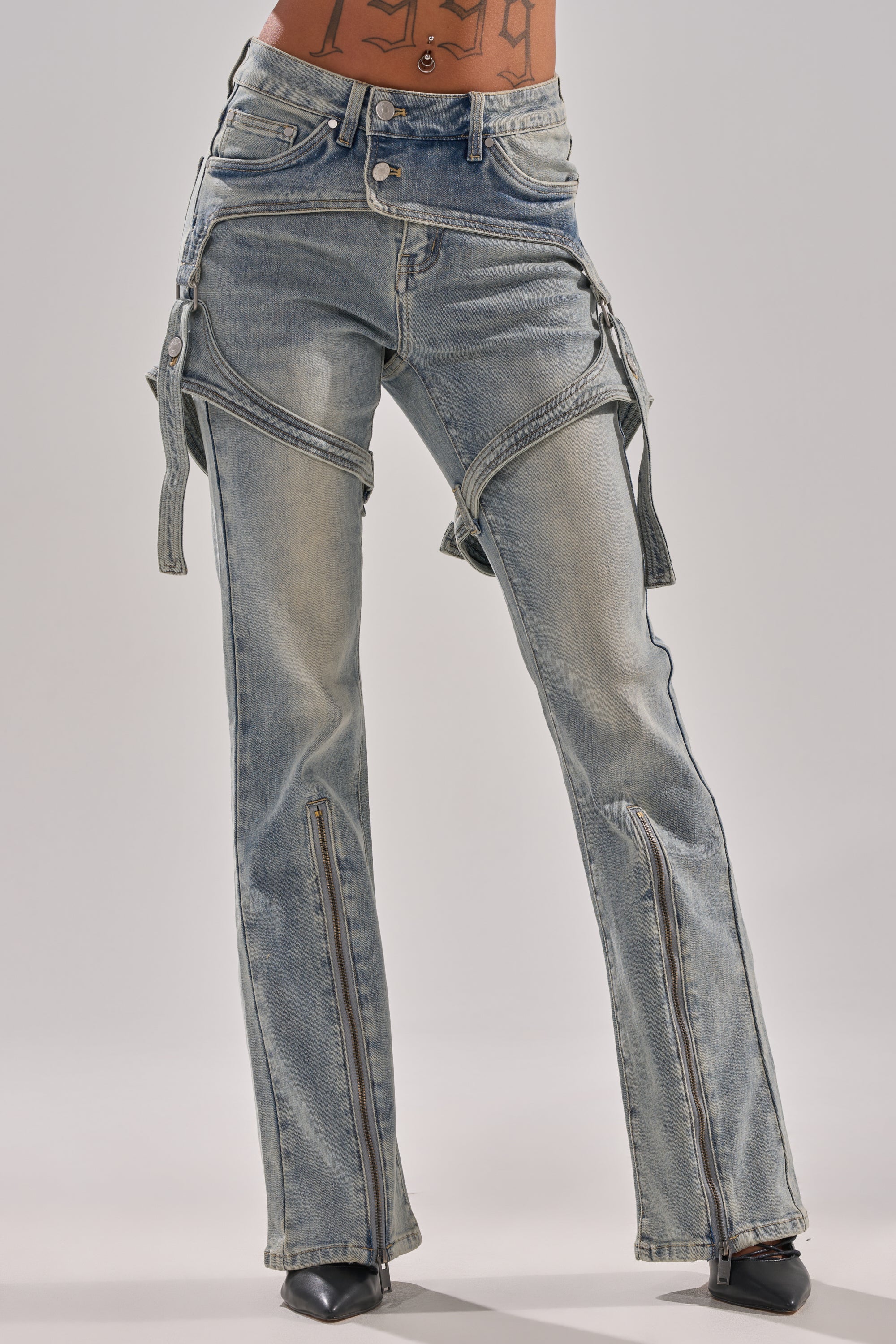 MOOD FOR THE NIGHT FLARE DENIM