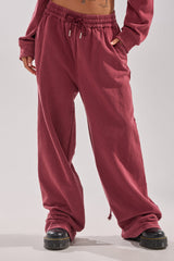 LACED UP FOR GOOD JOGGER IN PLUM