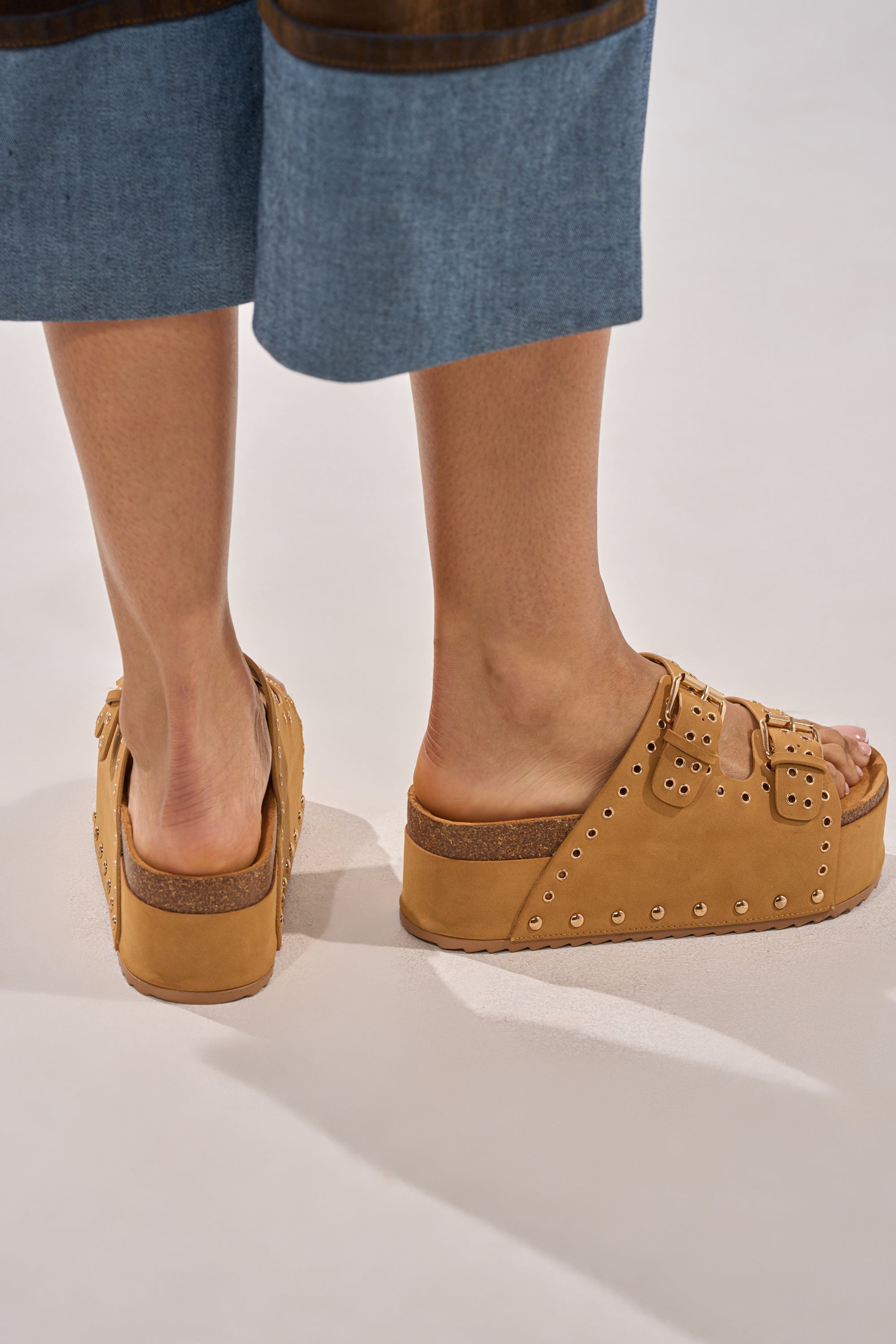 AZALEA WANG ALGEDI TAN PLATFORM SANDAL