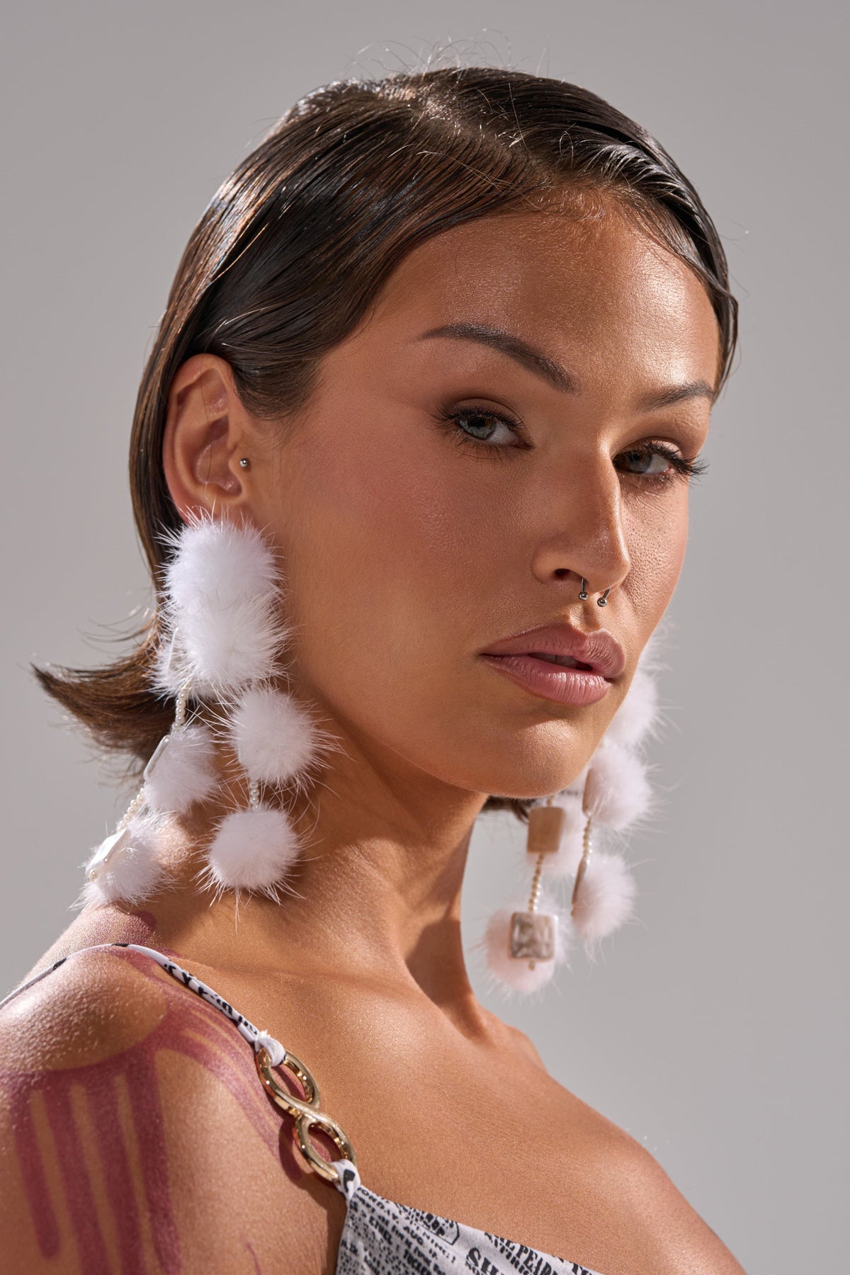 SNOW PRINCESS EARRING