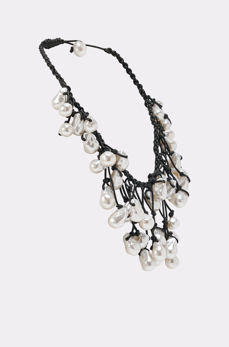GIVING EVERYTHING NECKLACE