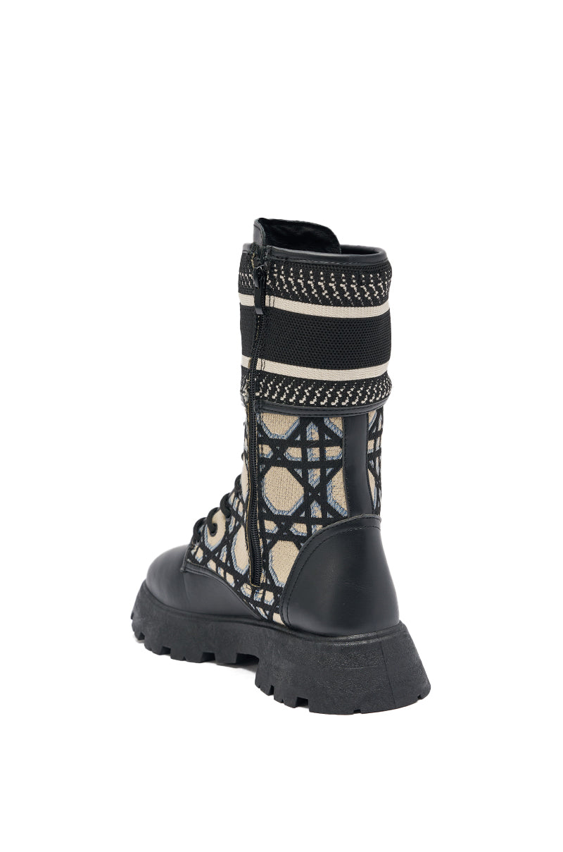 AMADA CANVAS PRINT COMBAT BOOT