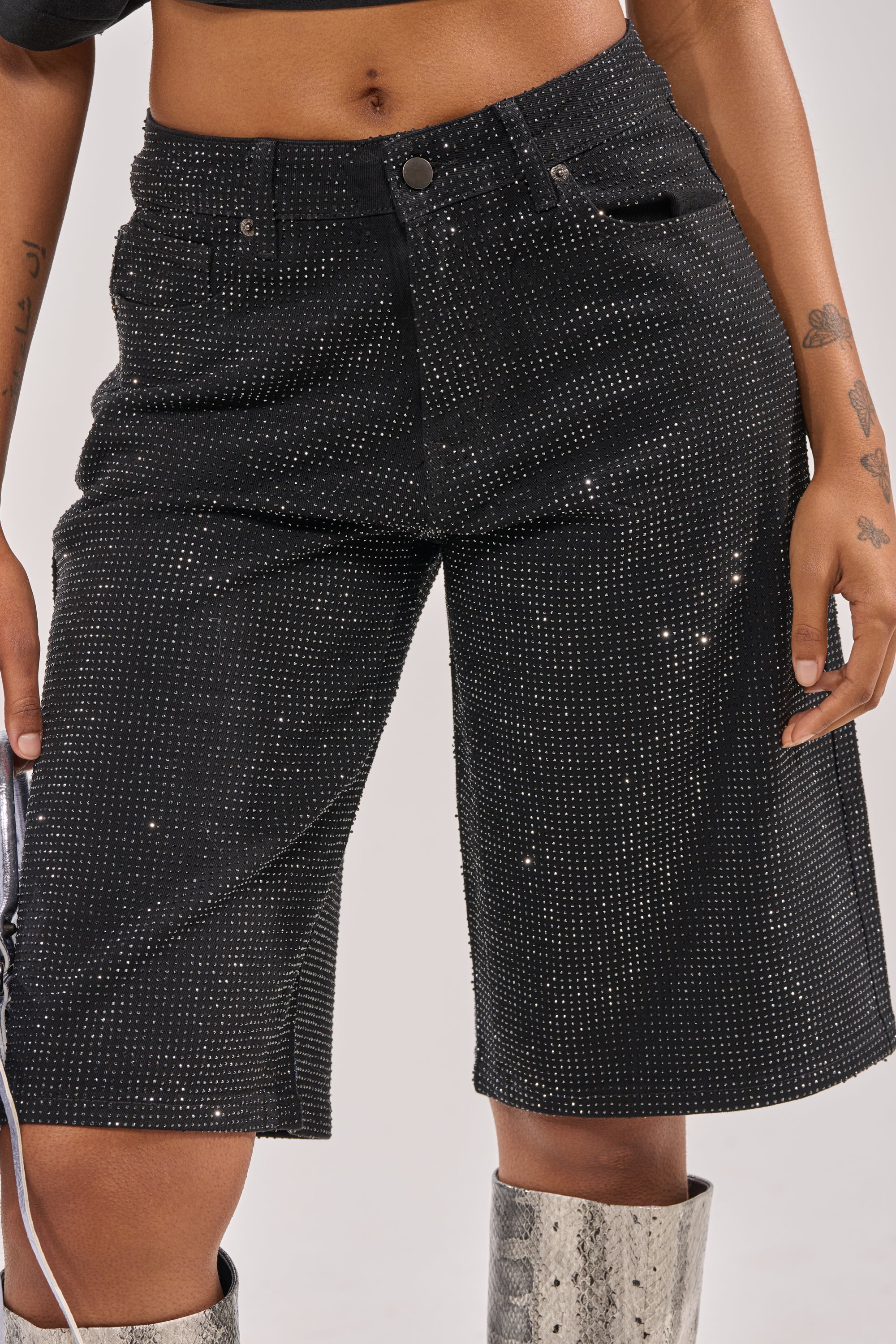 BLING BLING RHINESTONE BERMUDA DENIM SHORT IN BLACK