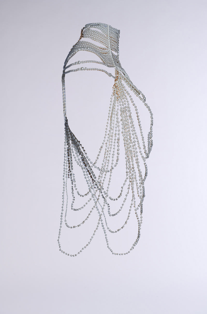FEELIN DEMURE BODY CHAIN