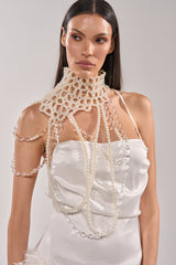 ELEGANCE IS ME STATEMENT NECKLACE