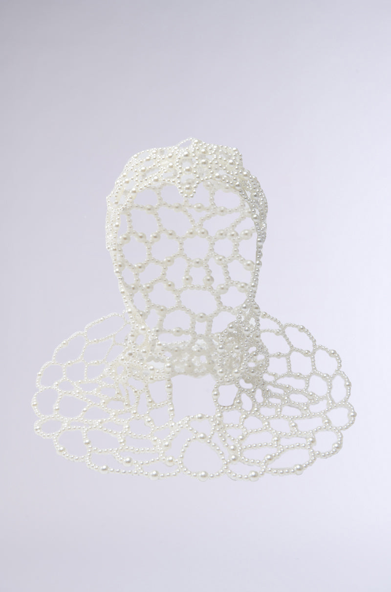 ELEGANT VIBES PEARL HEADPIECE