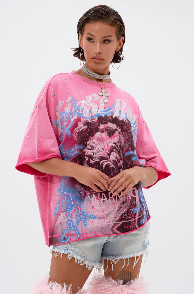 FIRST ROW FADE INTO BLACK OVERSIZED TEE