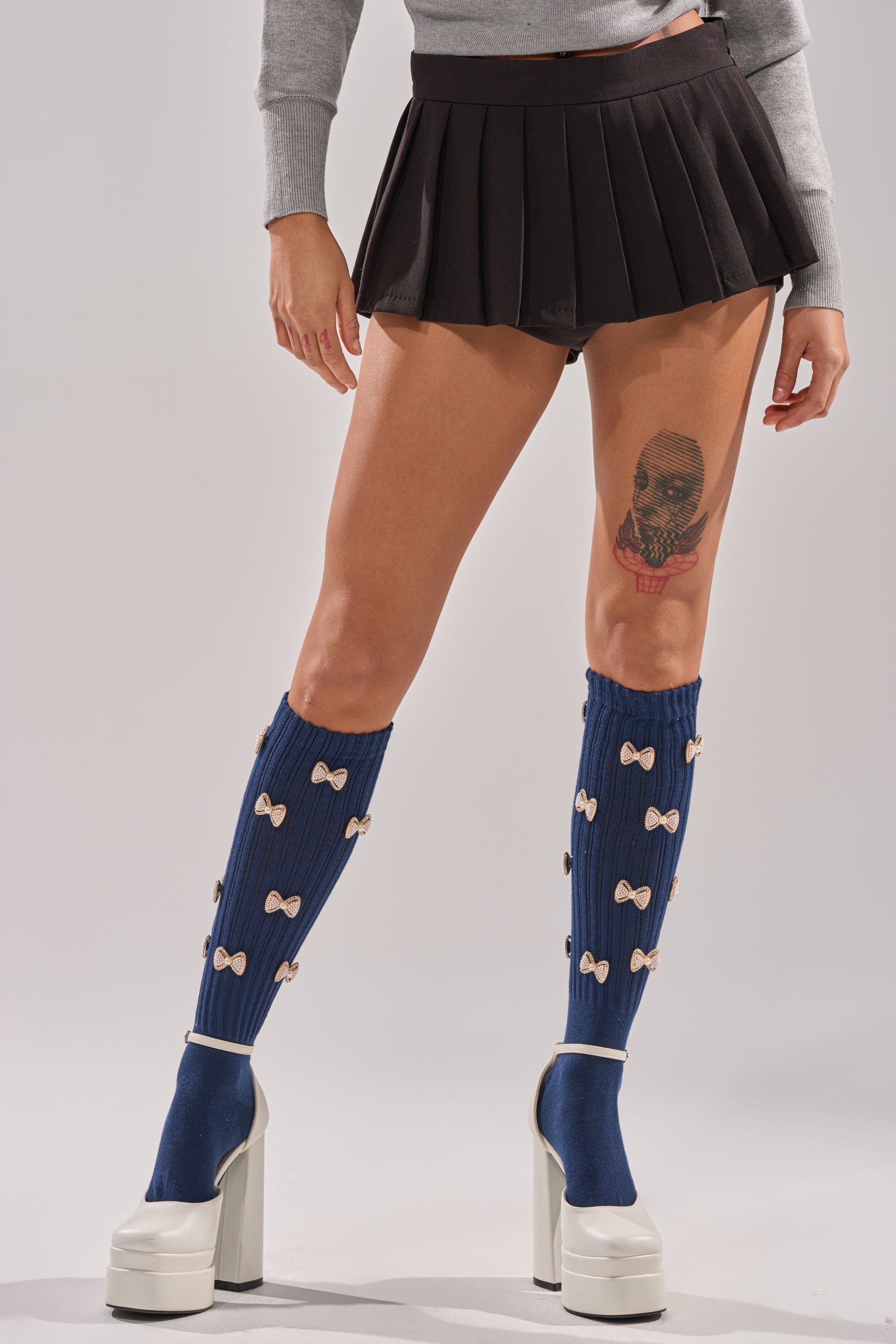 BOW PLEASE CHARM SOCKS