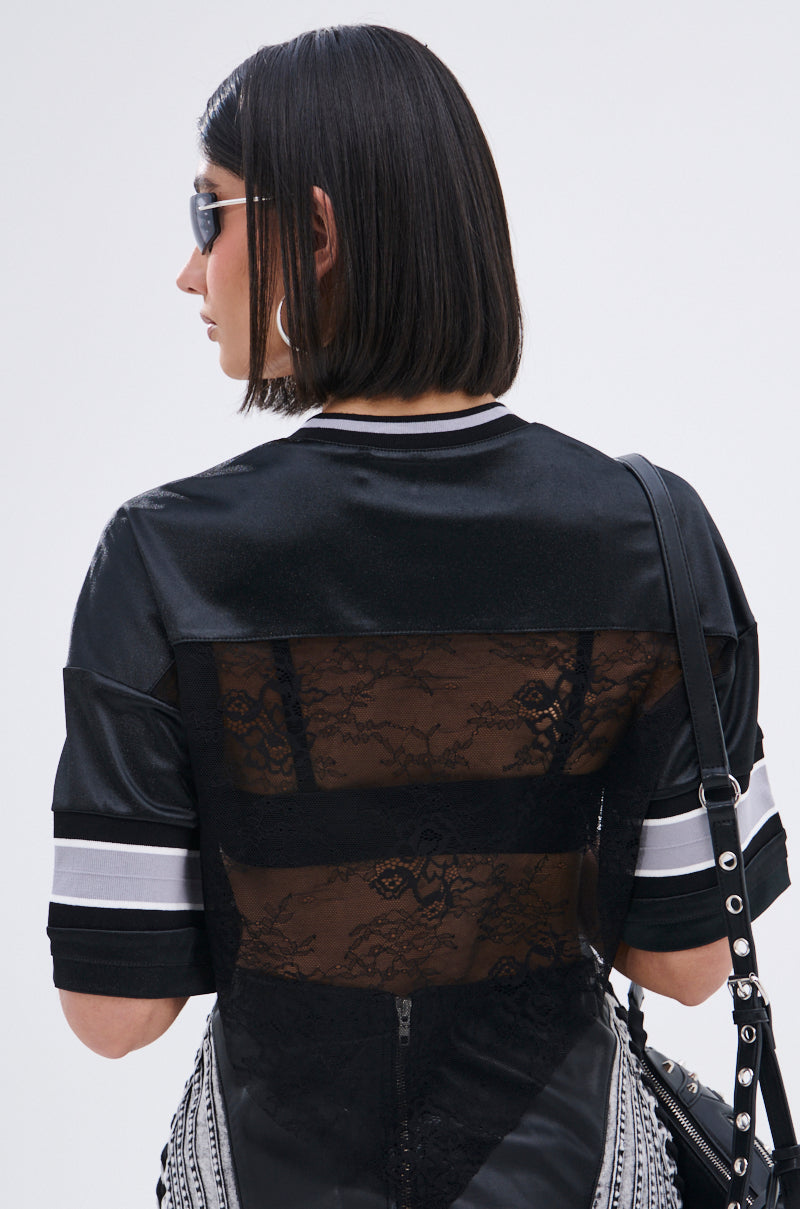 LUCKY LACE JERSEY TOP