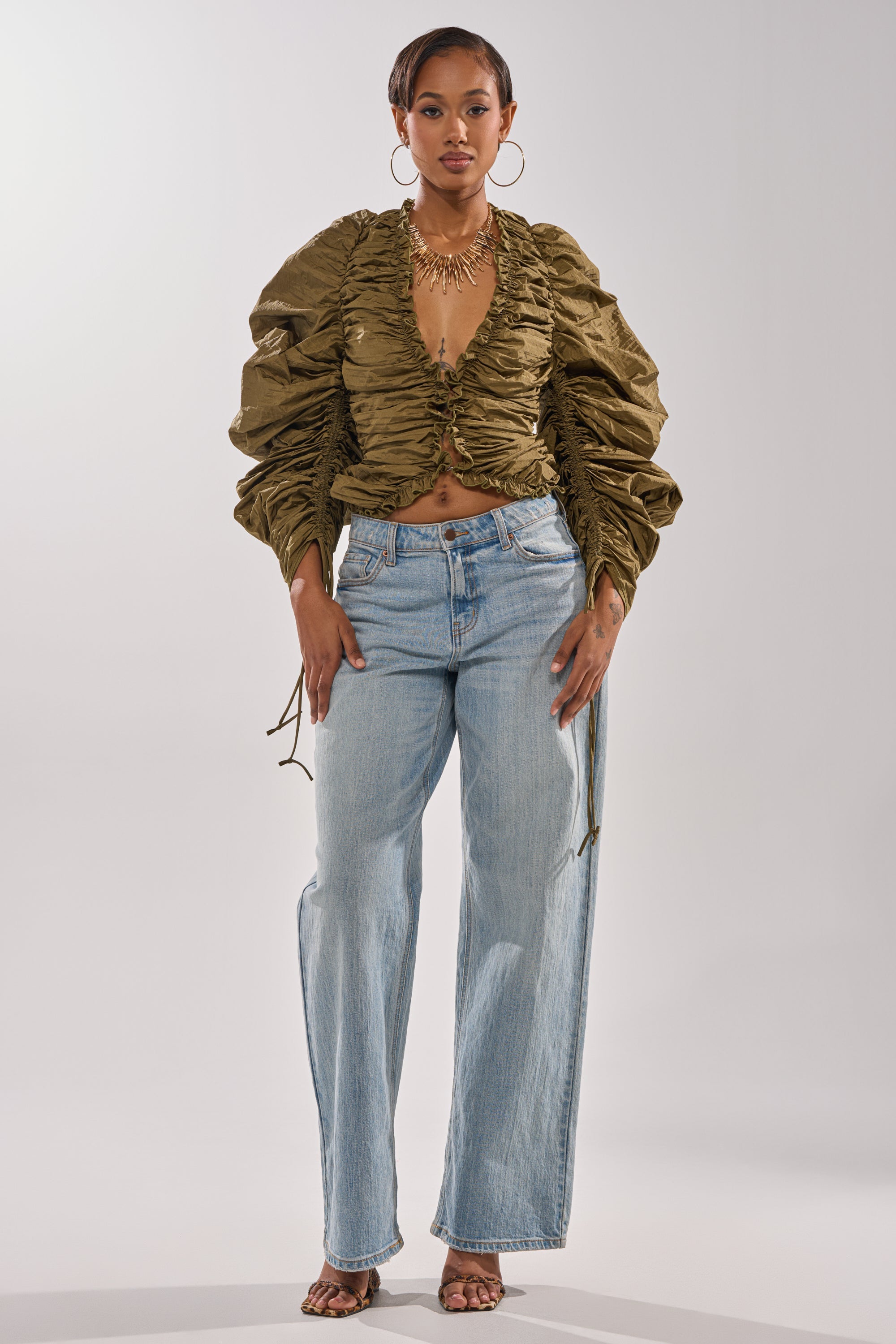 IN IT TO WIN IT RUCHED BLOUSE