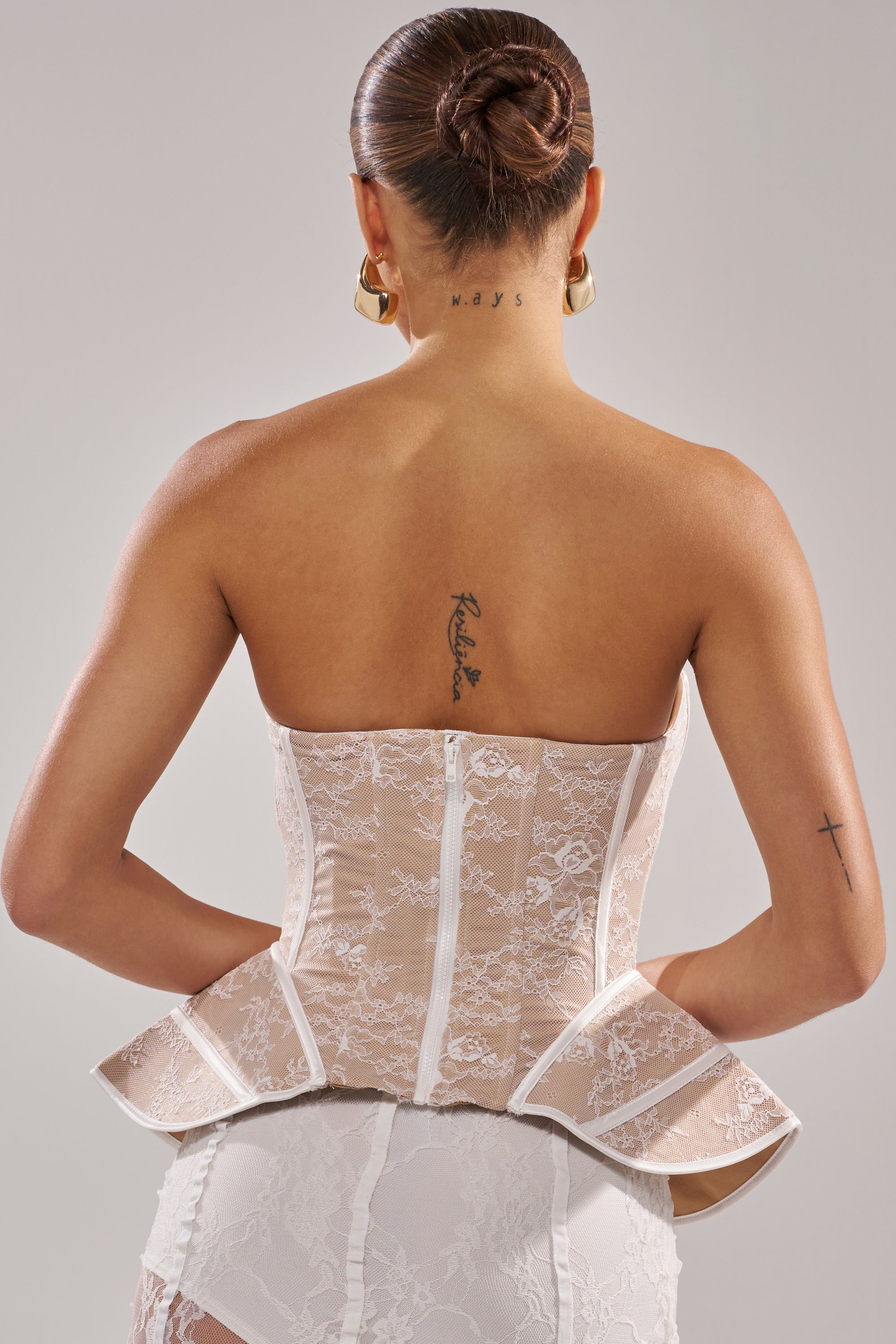 JUST A GIRL LACE CORSET IN WHITE