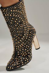 AZALEA WANG GREHGAN BLACK EMBELLISHED CHUNKY HEEL BOOTIE