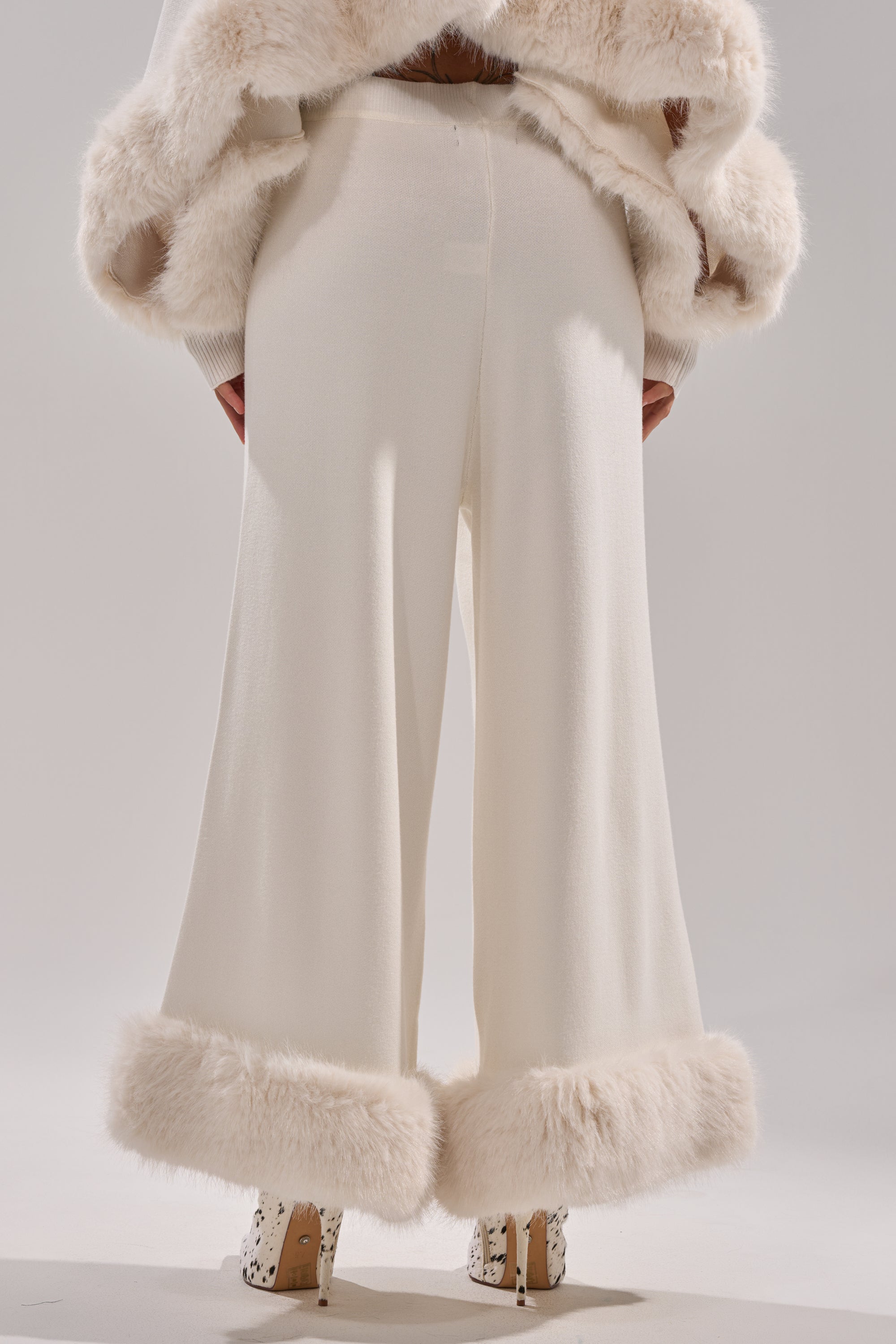QUIET LUX FUR TRIM SWEATER PANTS IN WHITE