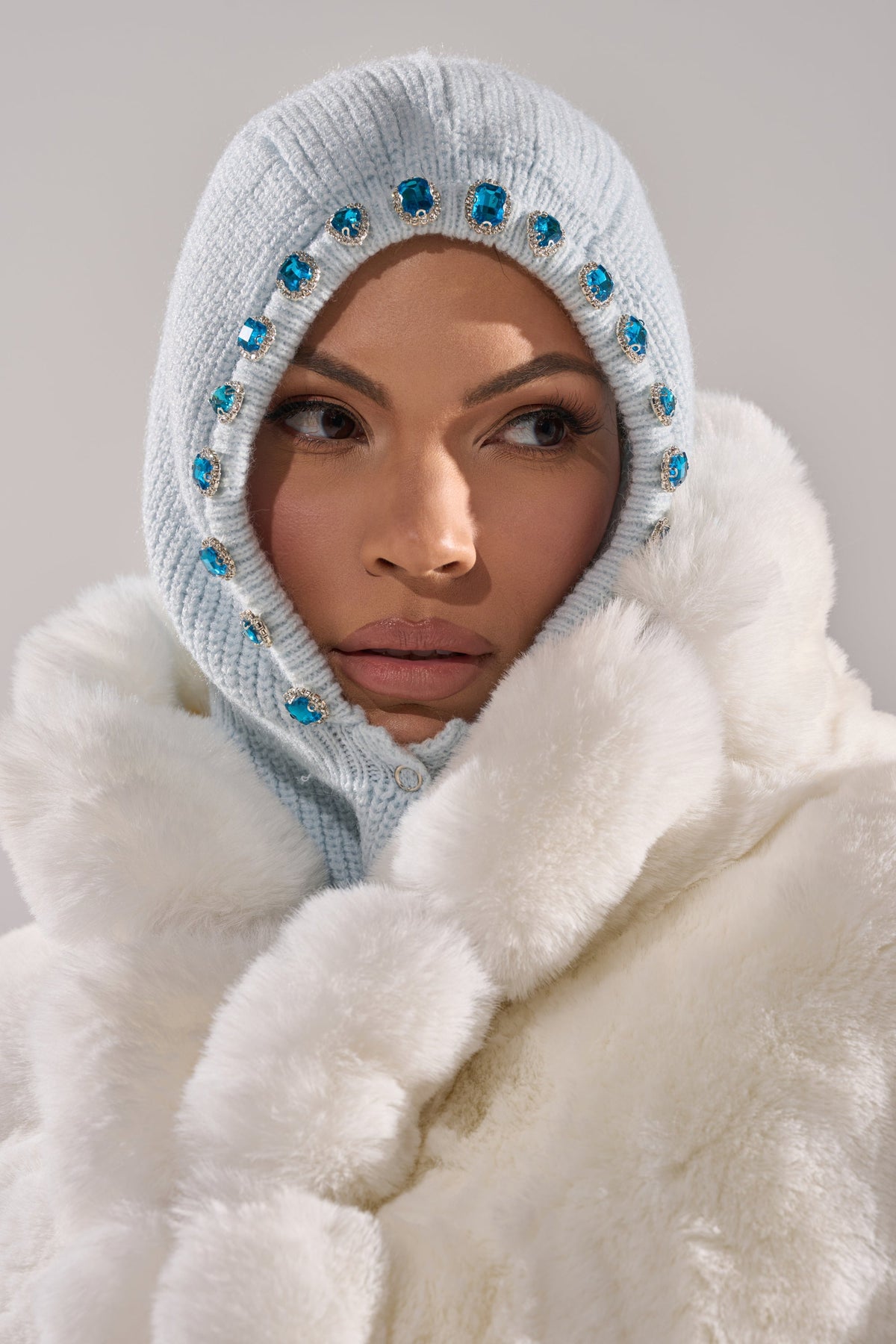 TRU EMBELLISHED SNOOD