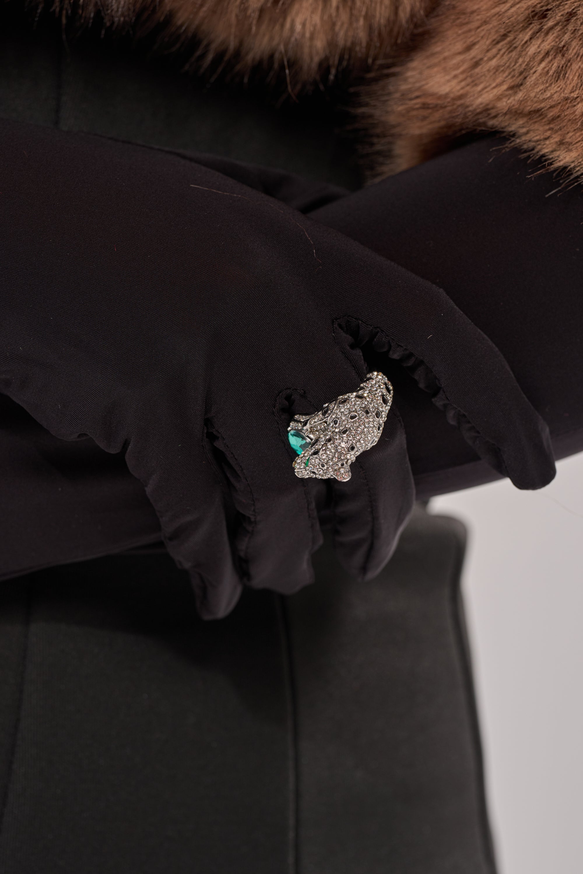LUXE JAG RING