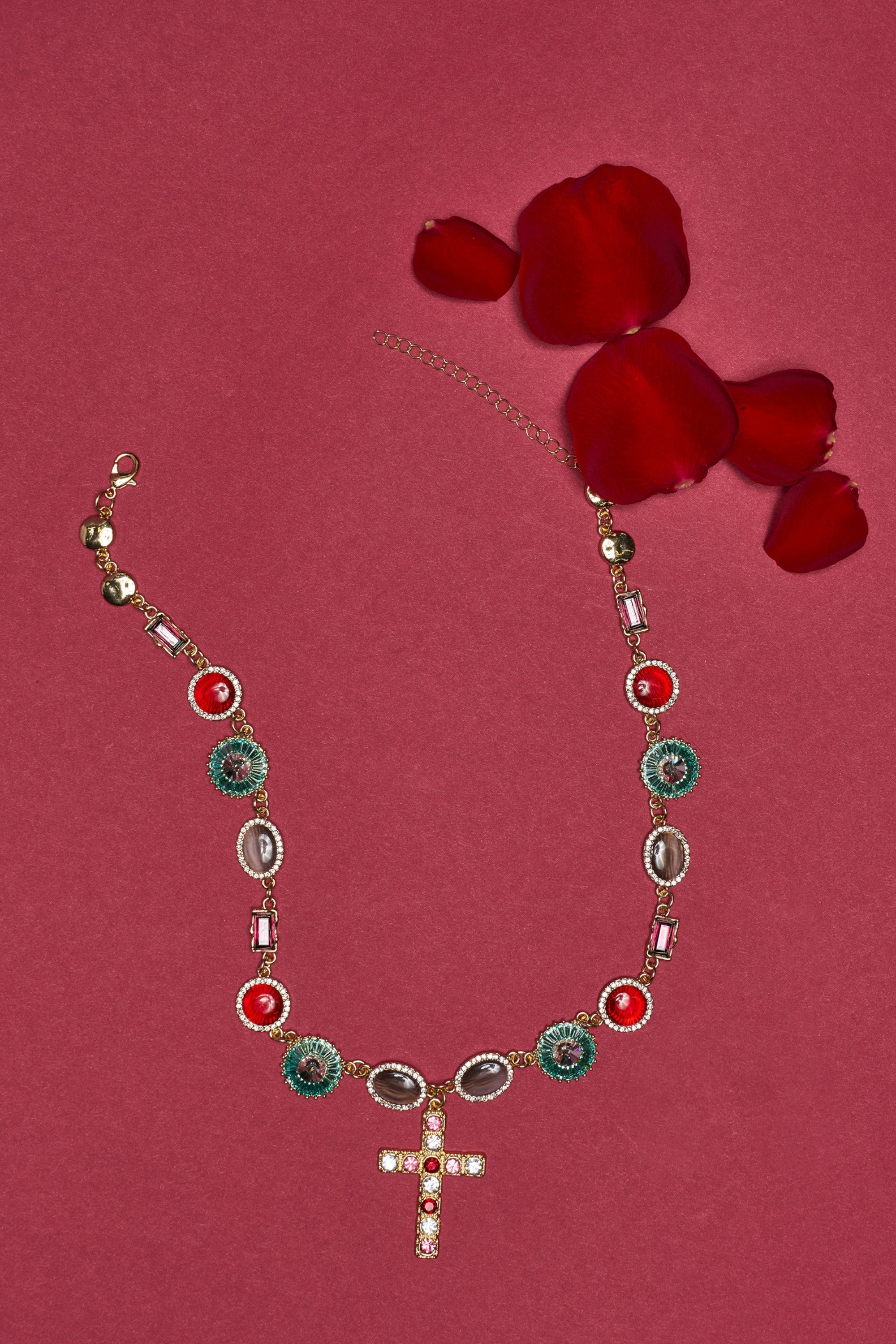 LUXE TRINITY NECKLACE