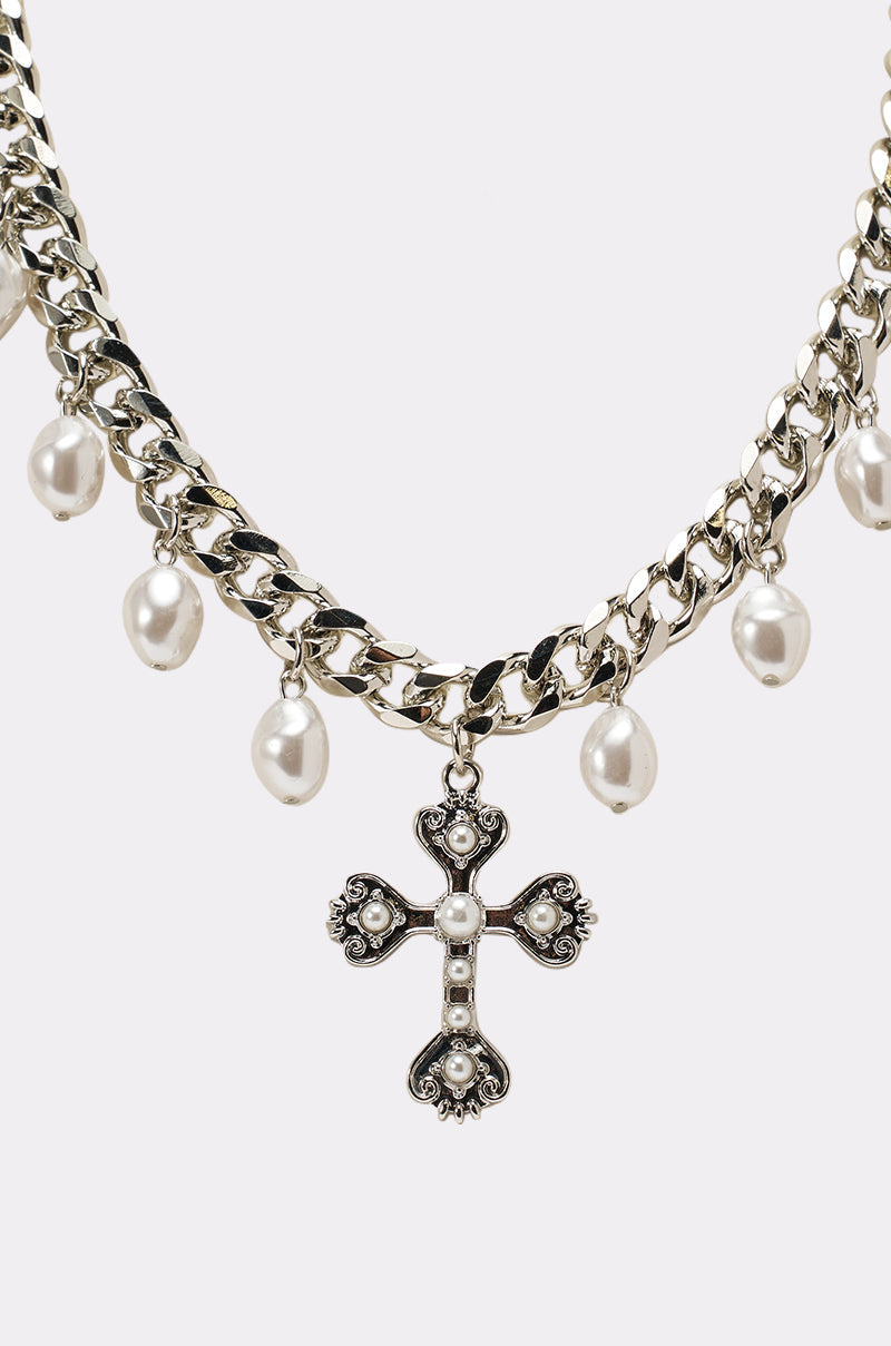 TRINA NECKLACE