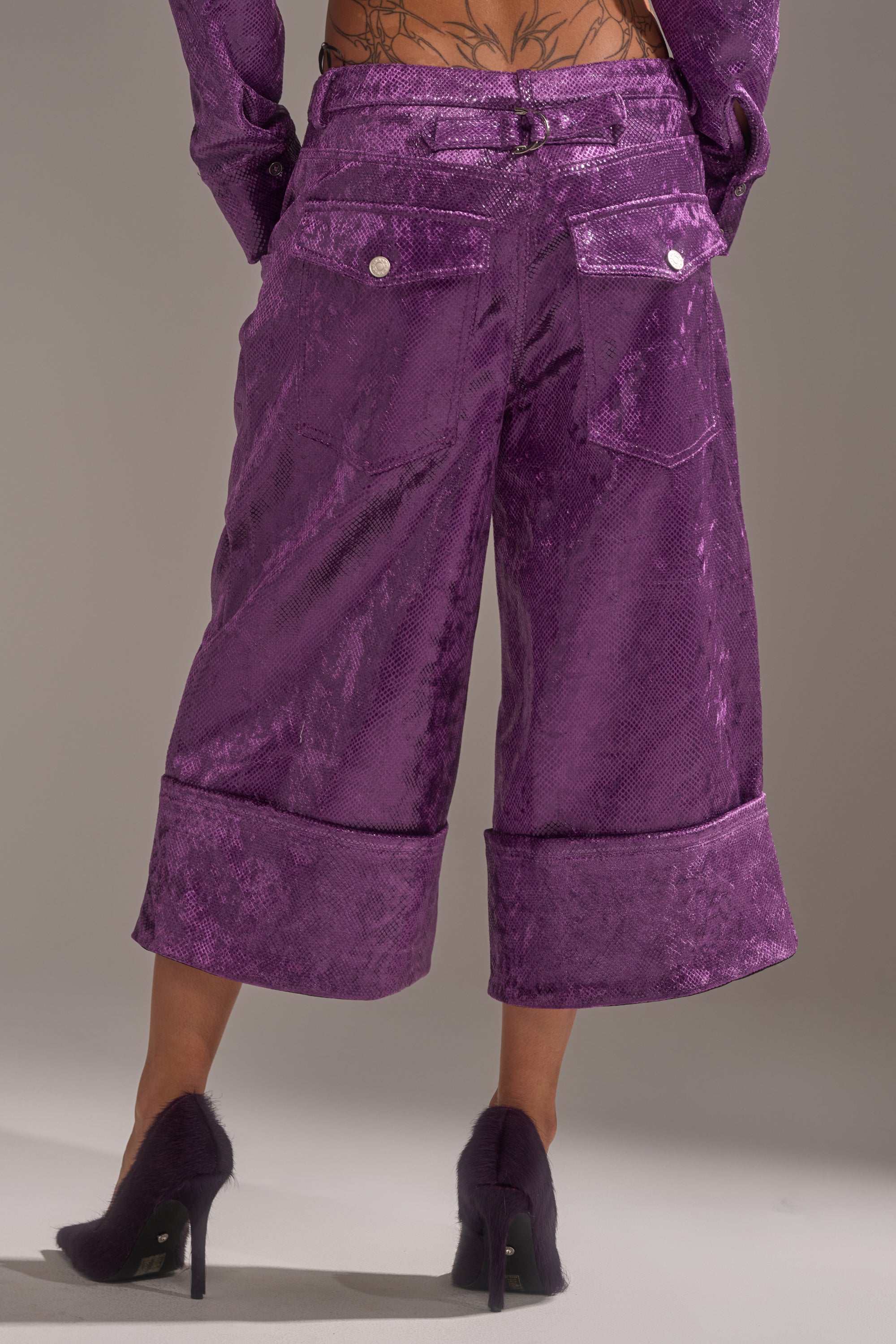 CRAZY TOUCH VELVET TROUSER