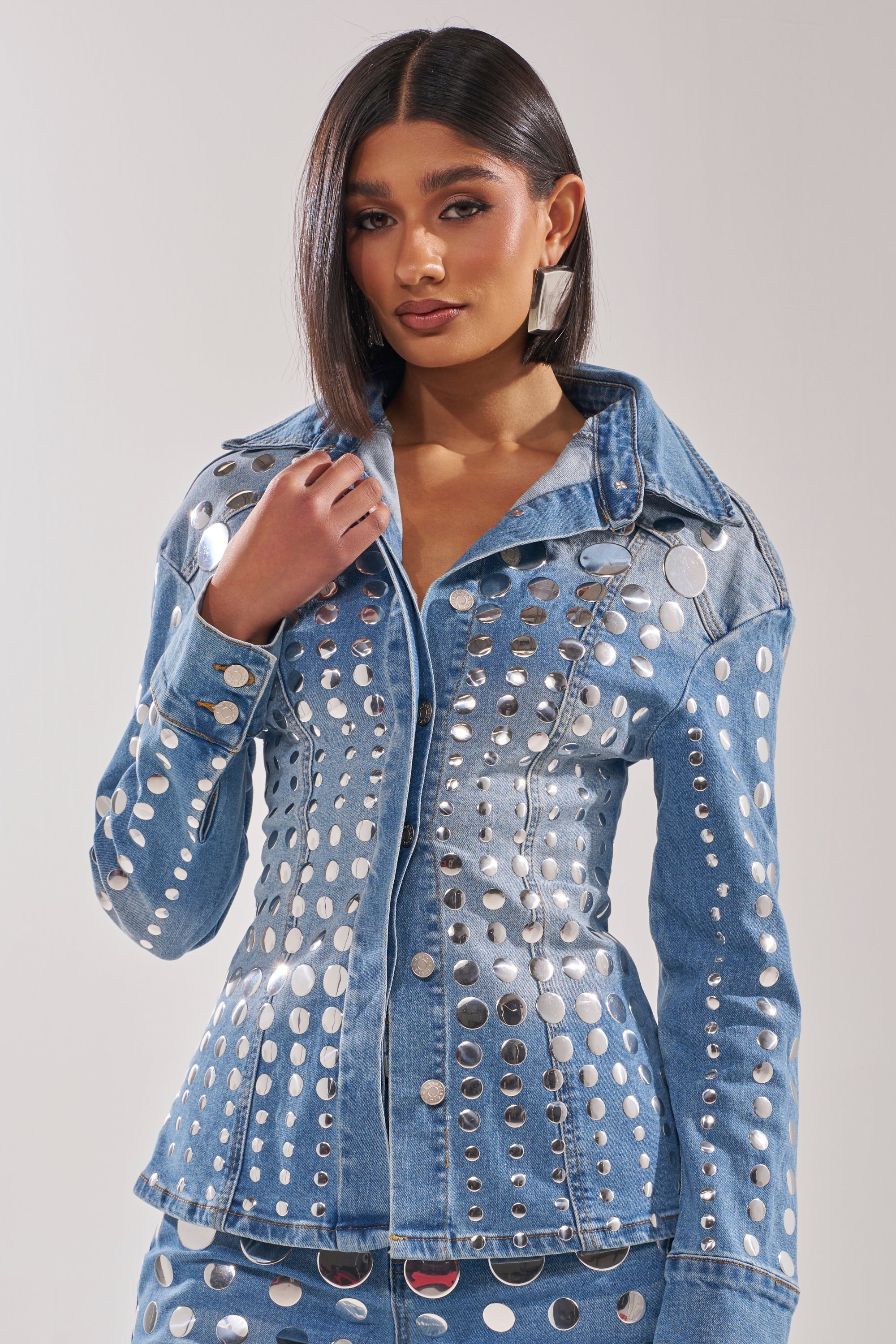 STUDS EVERYWHERE BUTTON DOWN