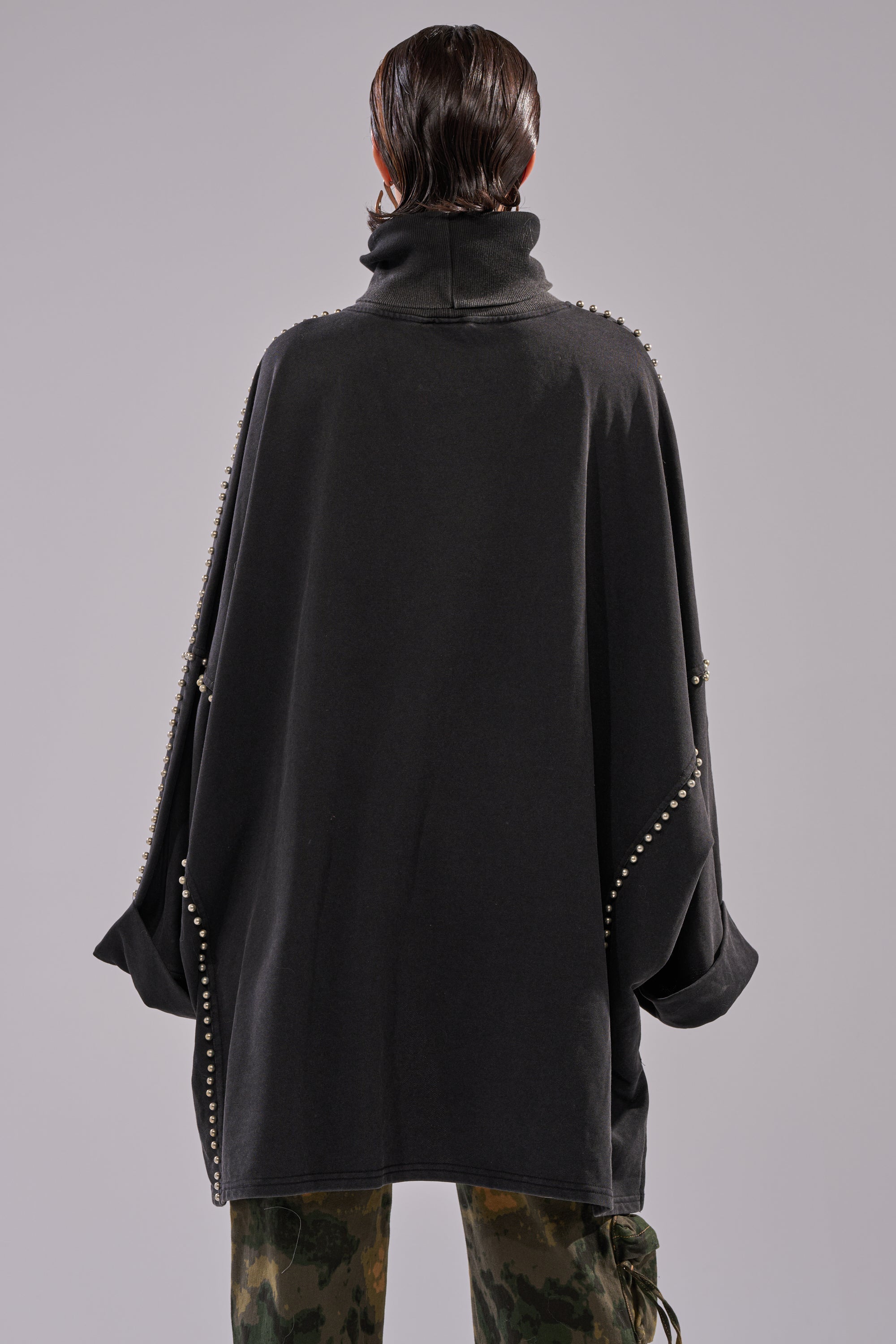 OVER IT TURTLE NECK OVERSIZED SWEATSHIRT