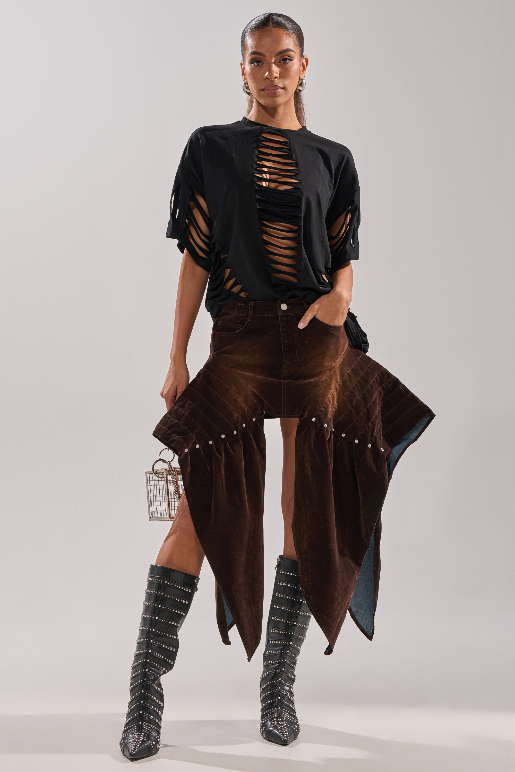 SLASHED UP OVERSIZED SHORT SLEEVE TEE IN BLACK