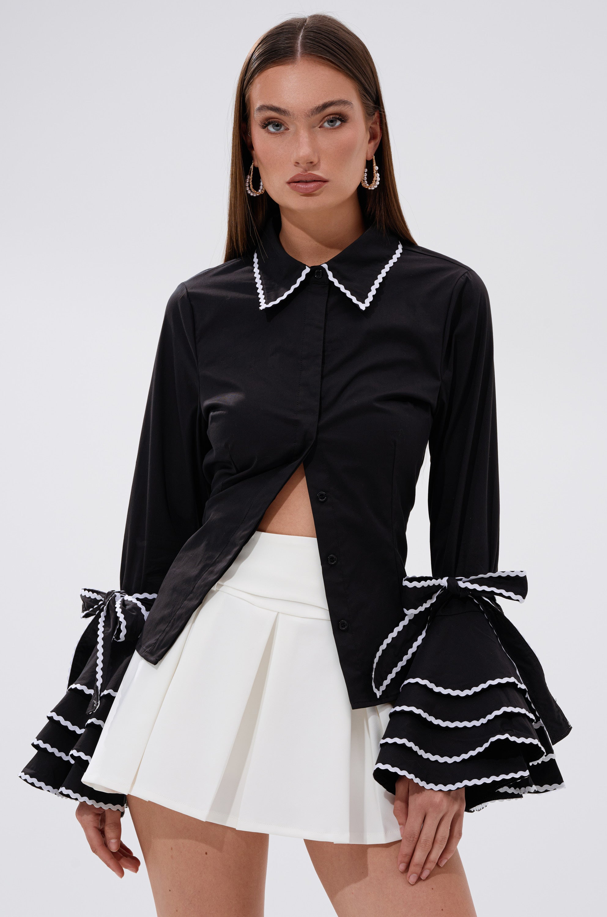 BUSINESS RUFFLE SLEEVE BUTTON DOWN