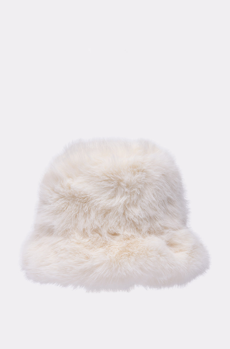 BABY IT'S COLD OUTSIDE FAUX FUR BUCKET HAT IN IVORY