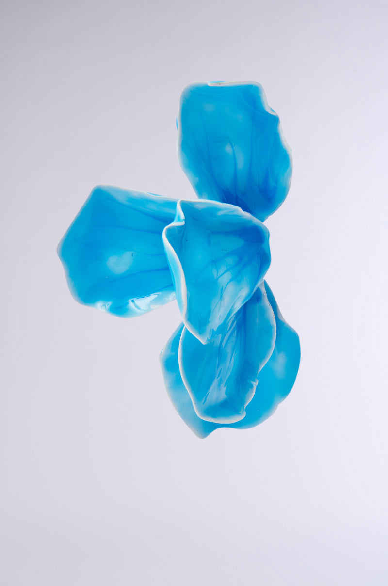 NO BLUES EARRING
