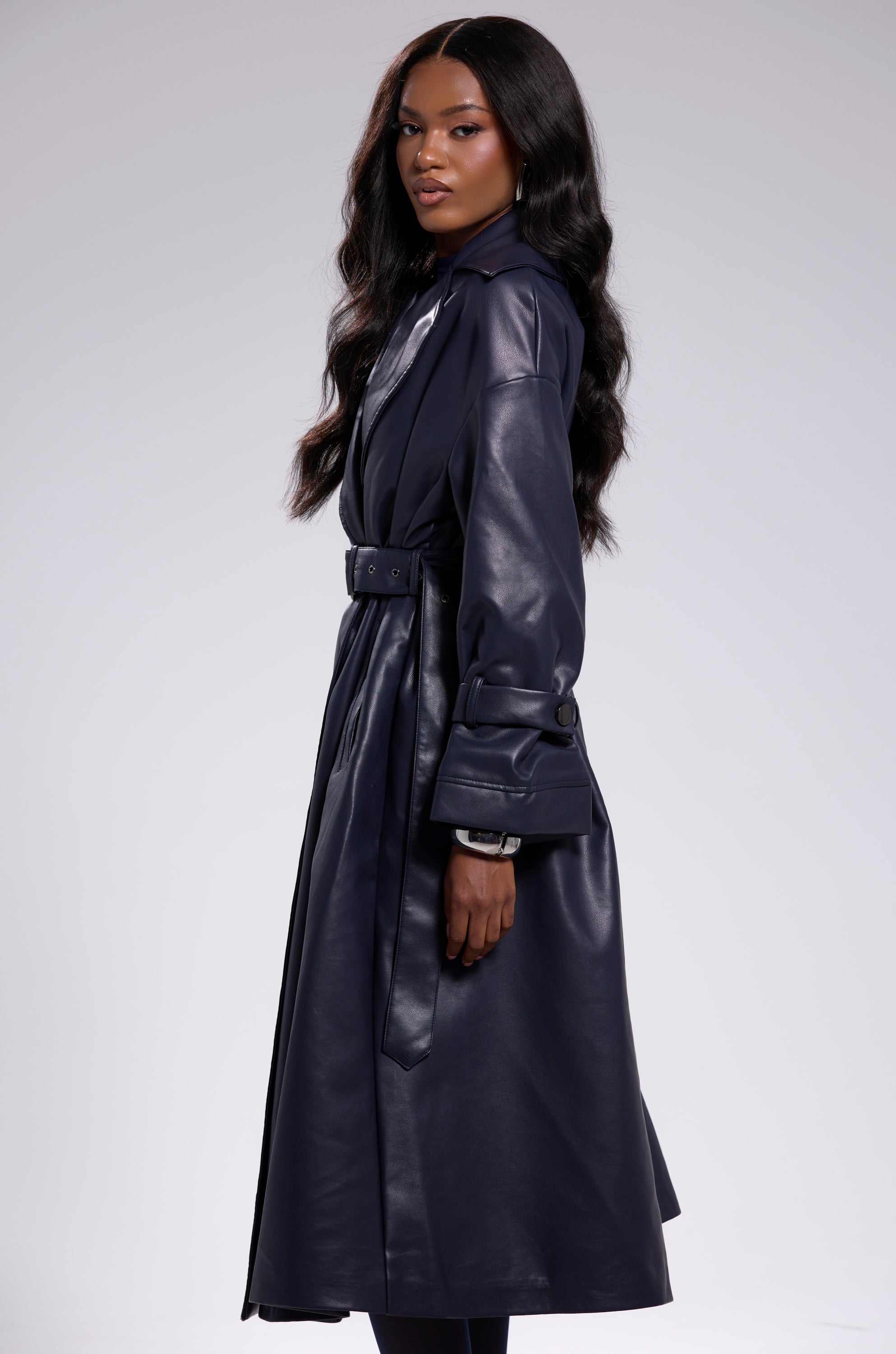 ALINNA FAUX LEATHER TRENCH IN NAVY