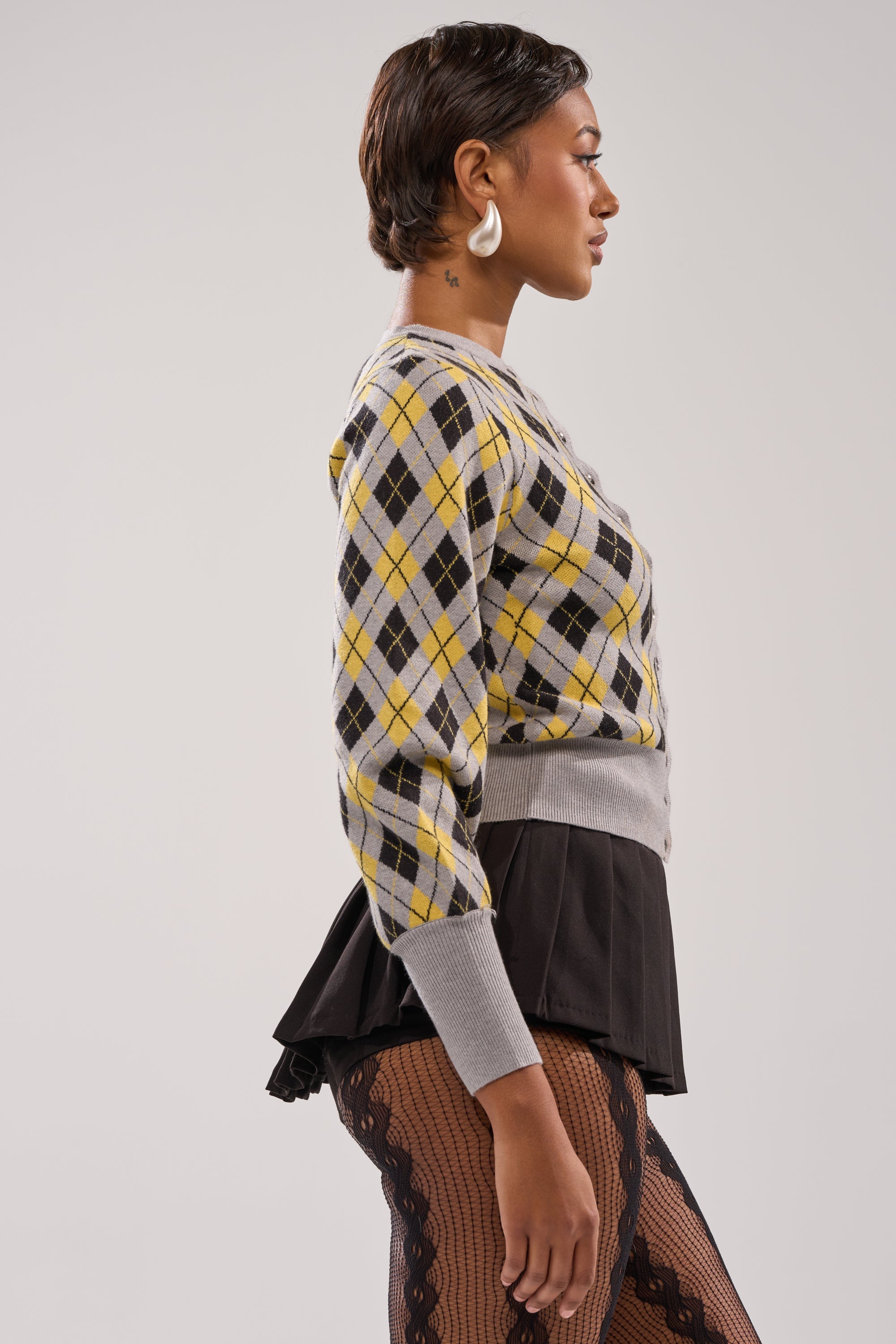 GUESS WHAT PLAID CARDIGAN