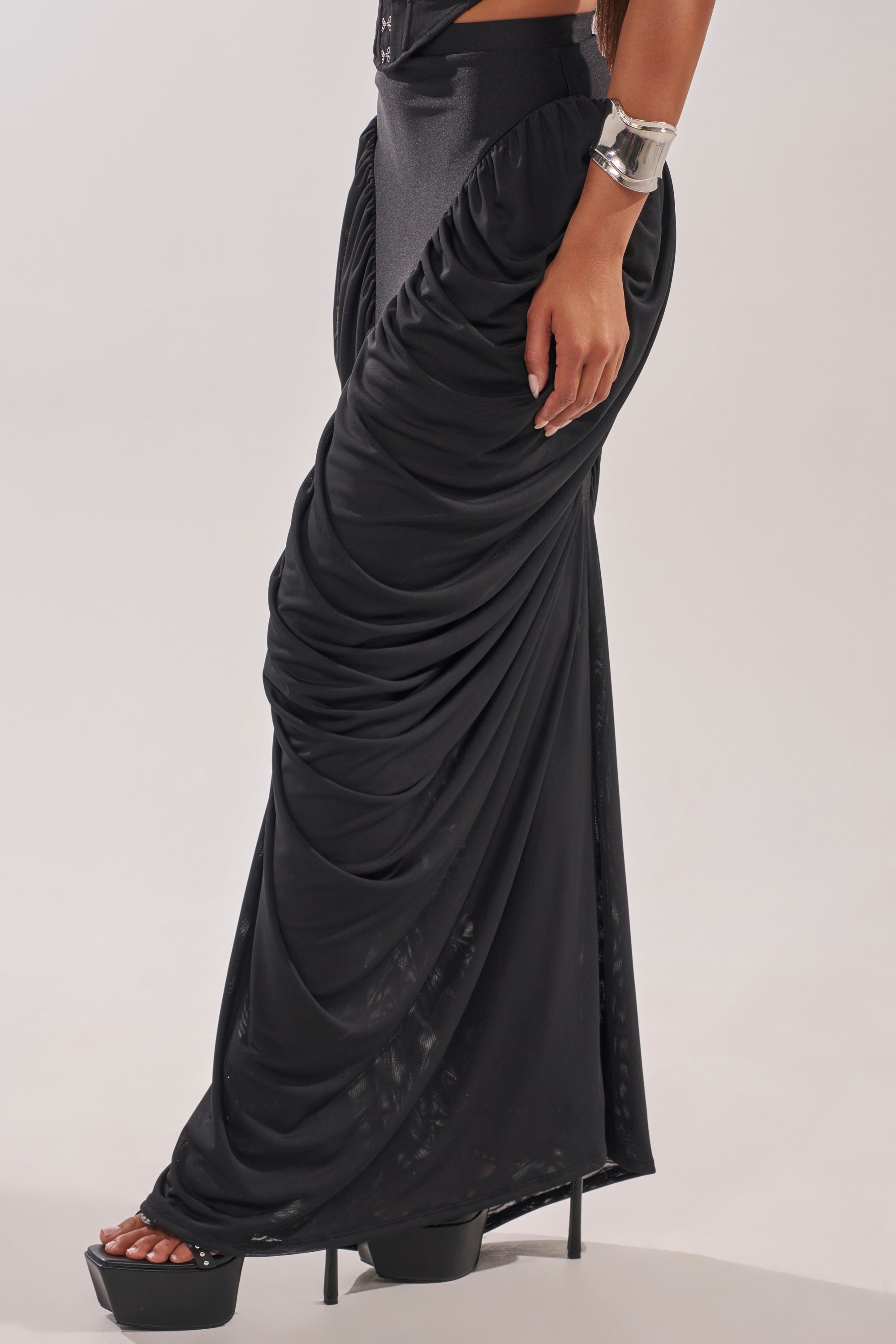 DREAMY RUCHED SKIRT