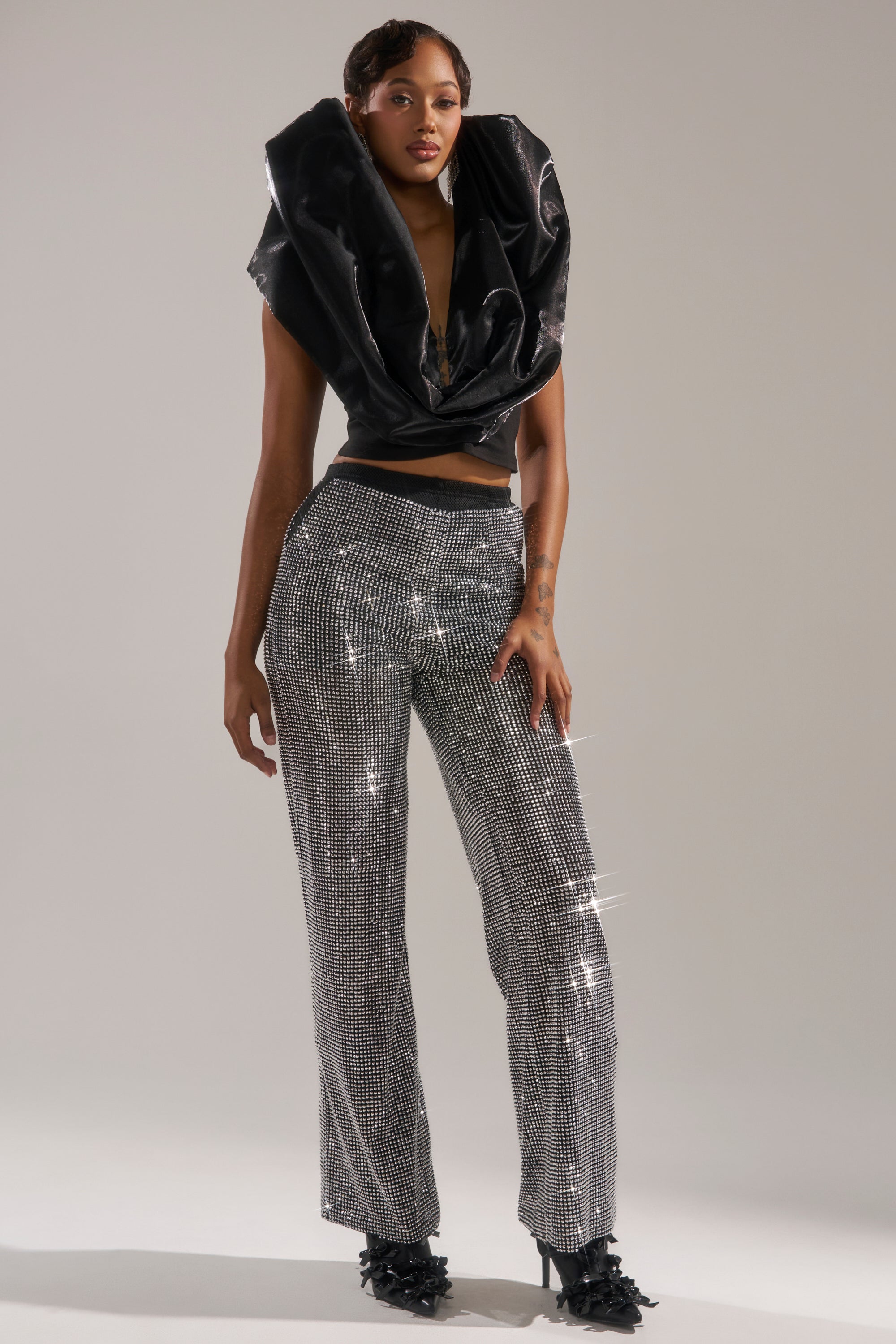 DROP IT LOW BLOUSE